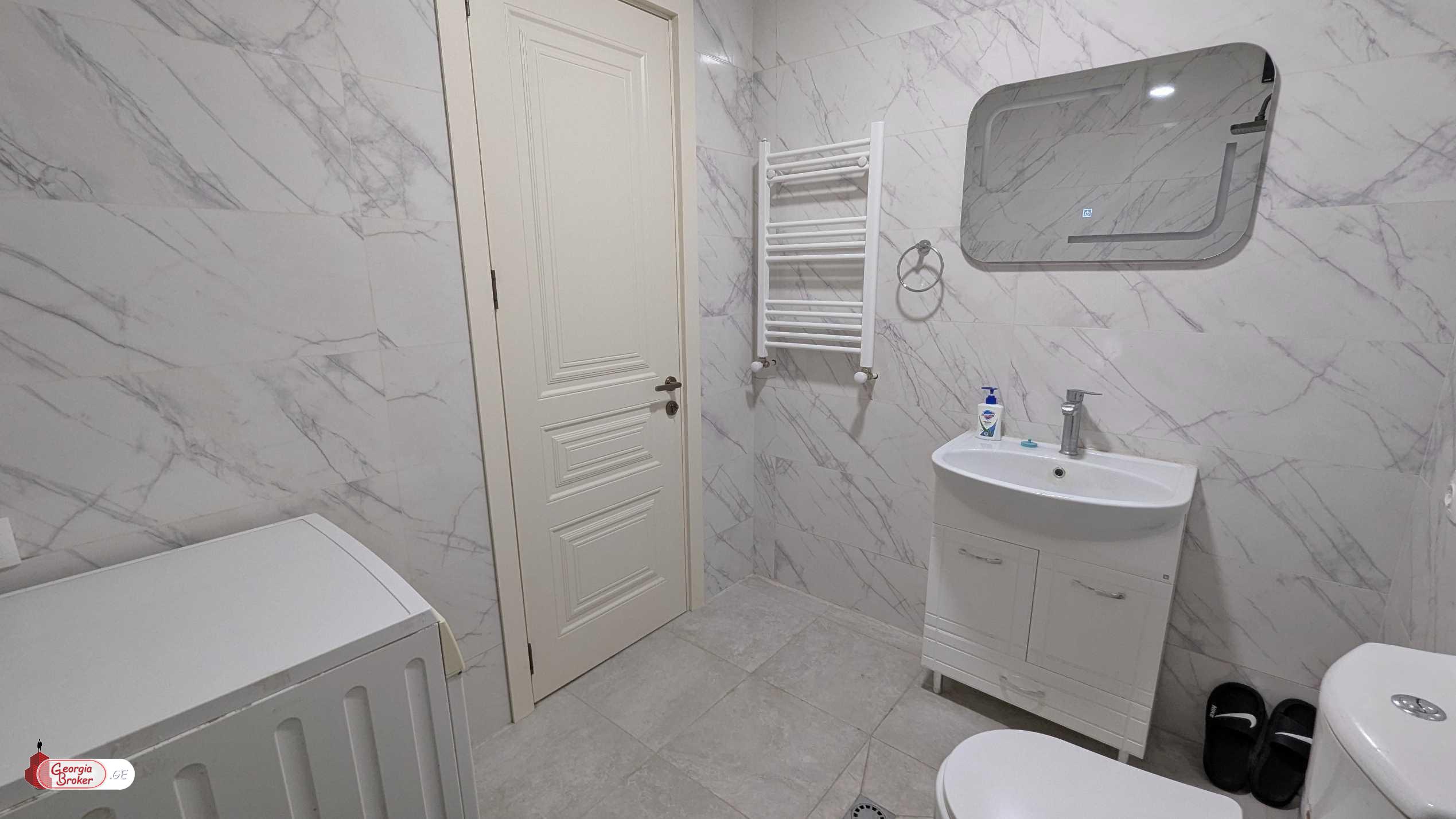 nearly repaired 3-room apartment for sale