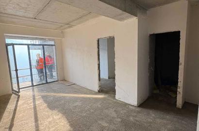 nearly repaired 2-room apartment for sale