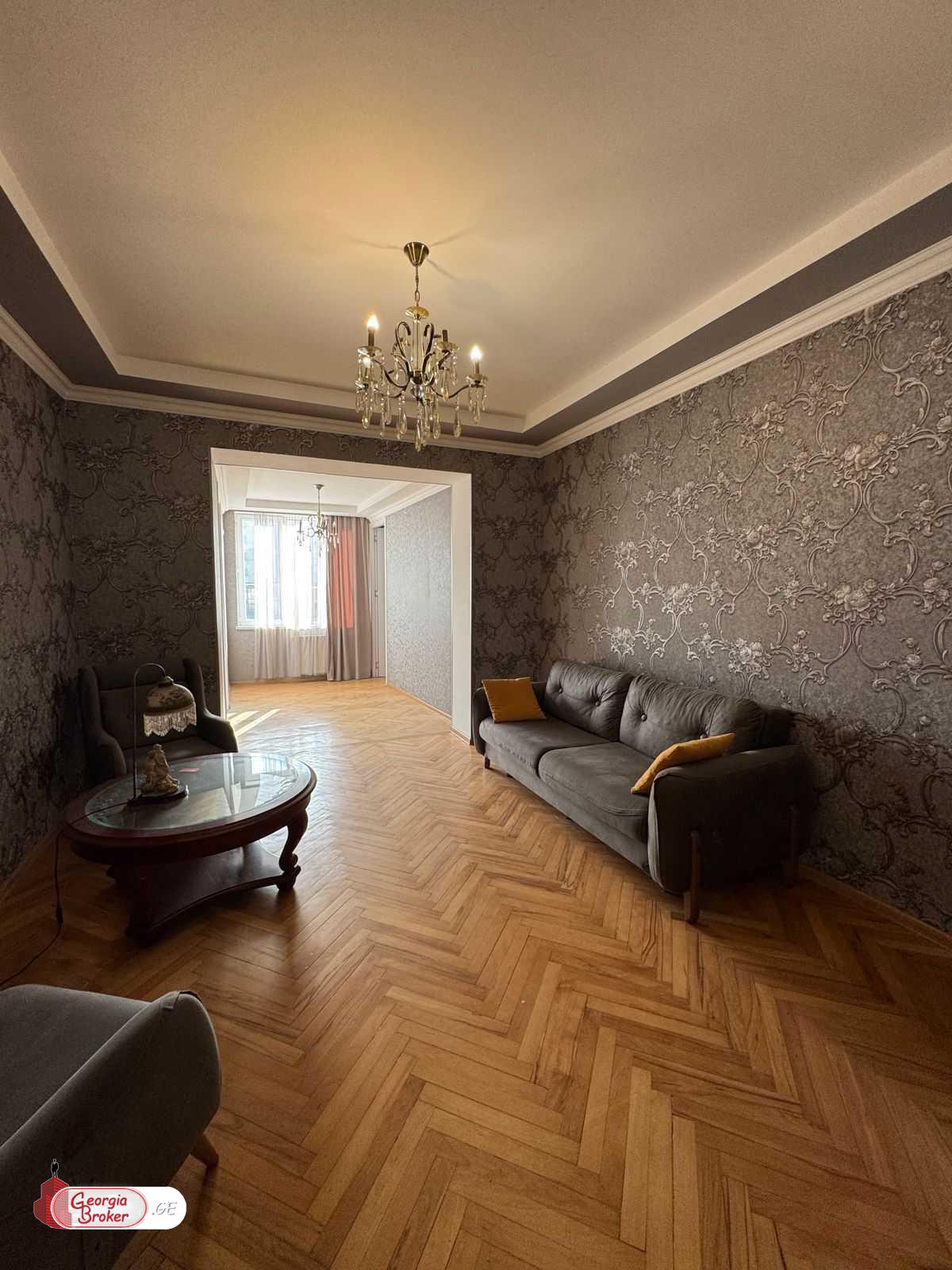 იყიდება ახალი გარემონტებული 4 ოთახიანი ბინა