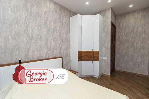 იყიდება ახალი გარემონტებული 3 ოთახიანი ბინა