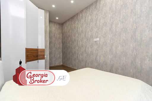 იყიდება ახალი გარემონტებული 3 ოთახიანი ბინა