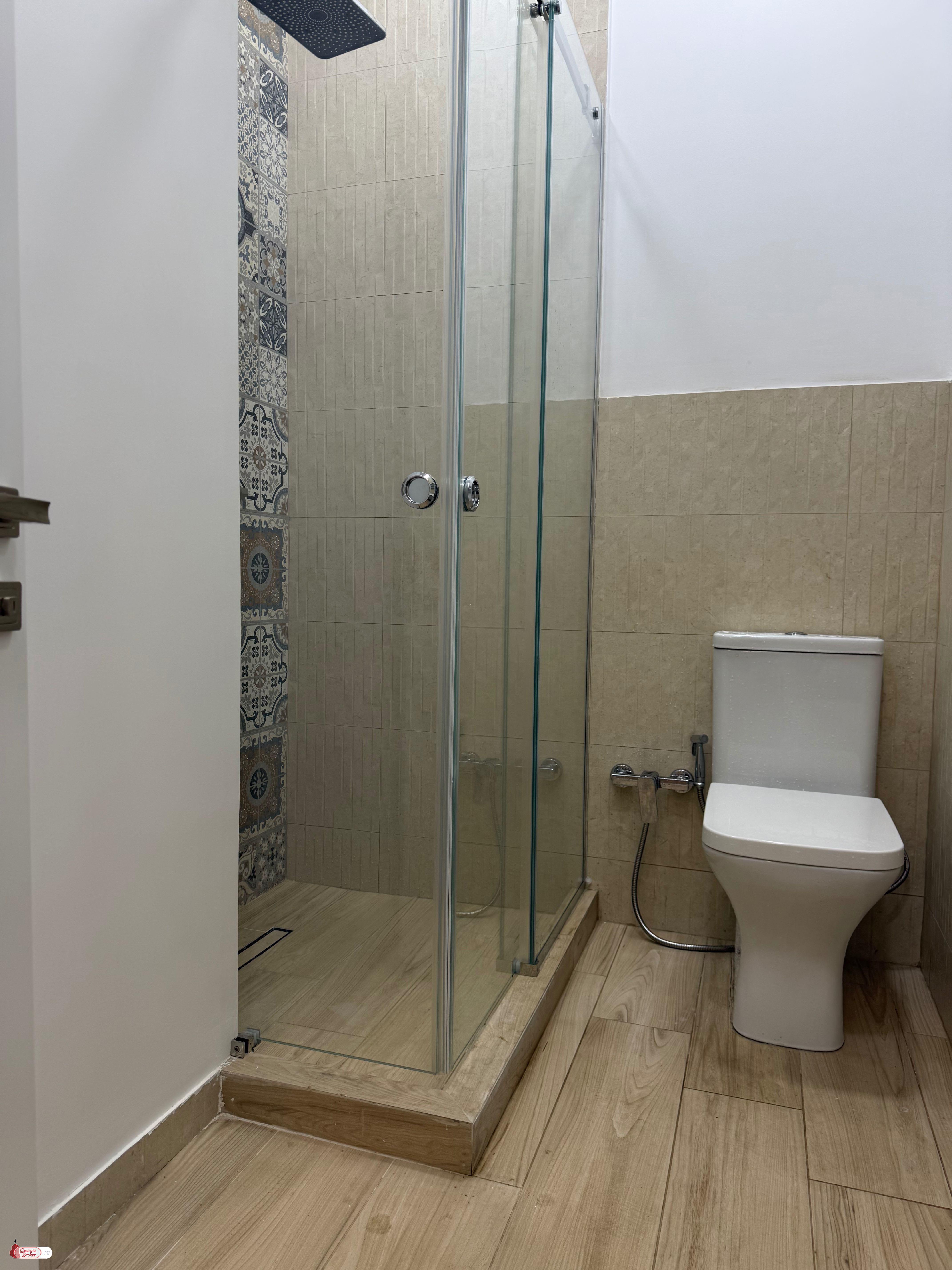 nearly repaired 3-room apartment for sale