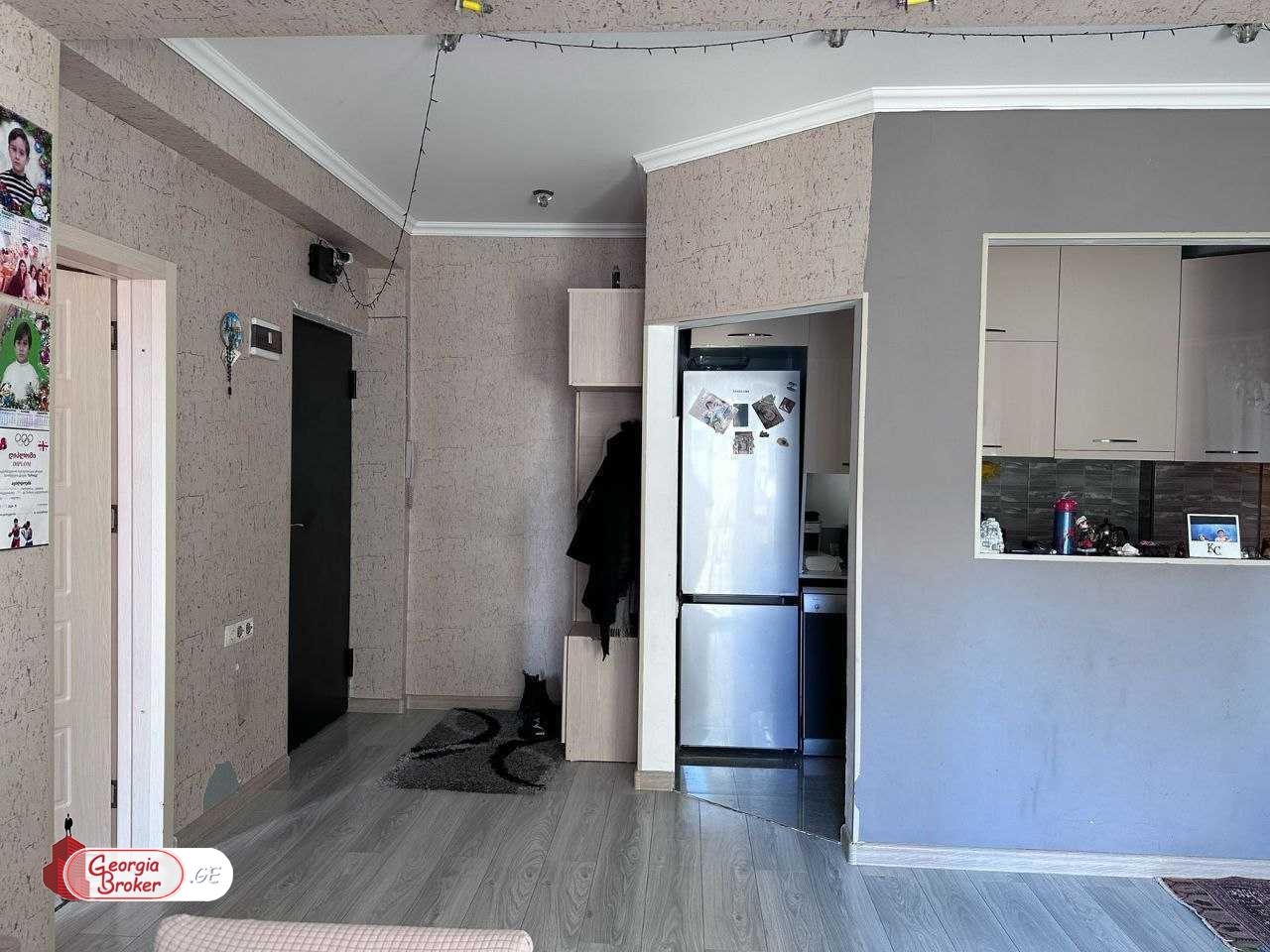 nearly repaired 3-room apartment for sale