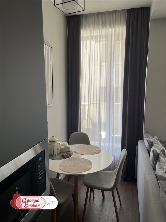 nearly repaired 2-room apartment for sale