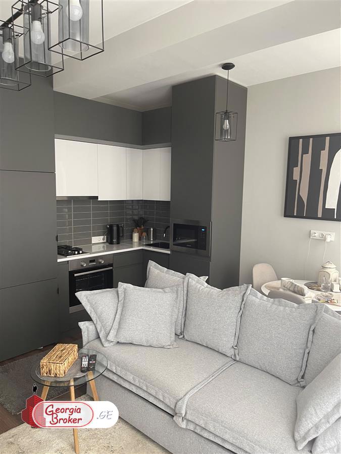 nearly repaired 2-room apartment for sale