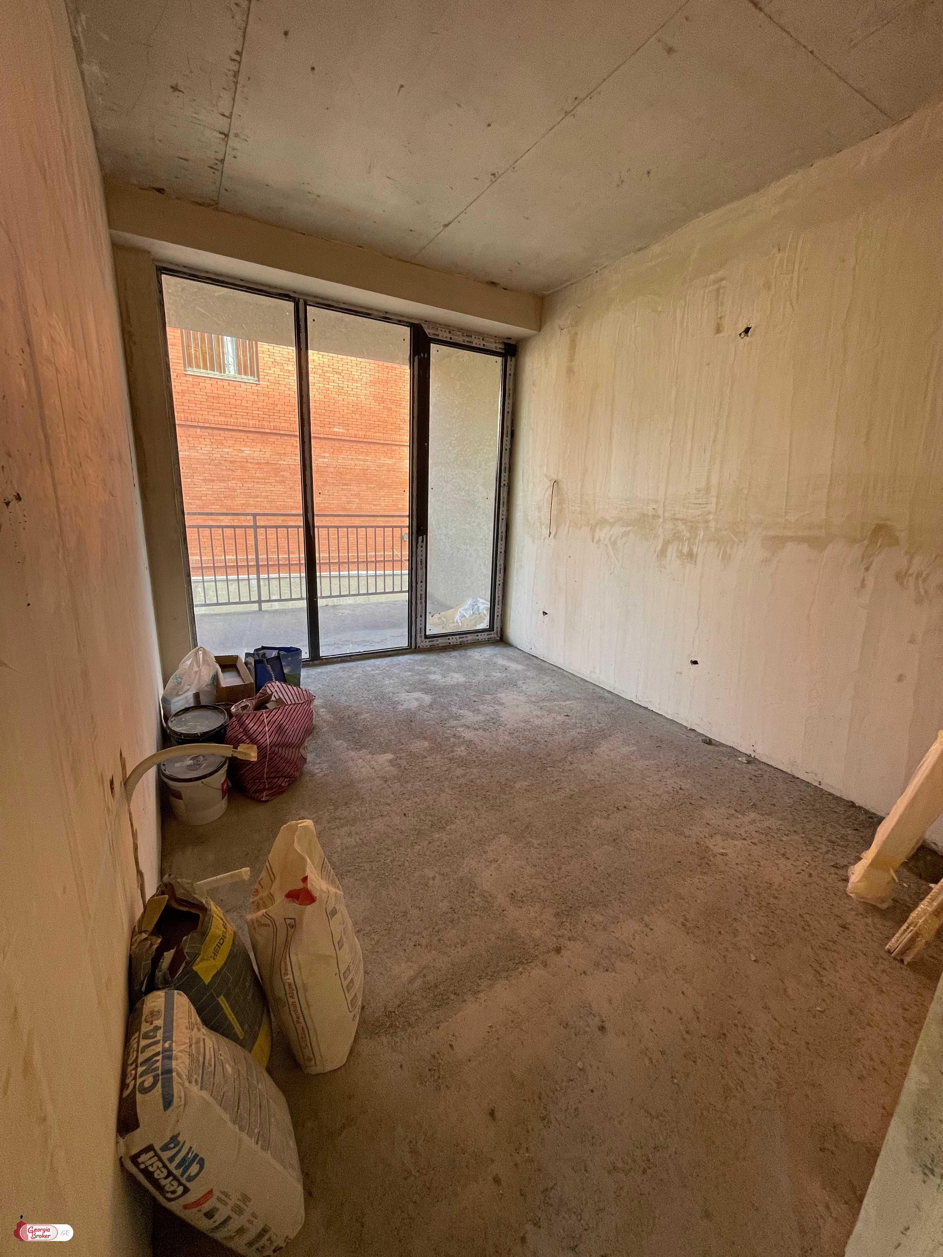 продается квартира с новым ремонтом 3-комнаты