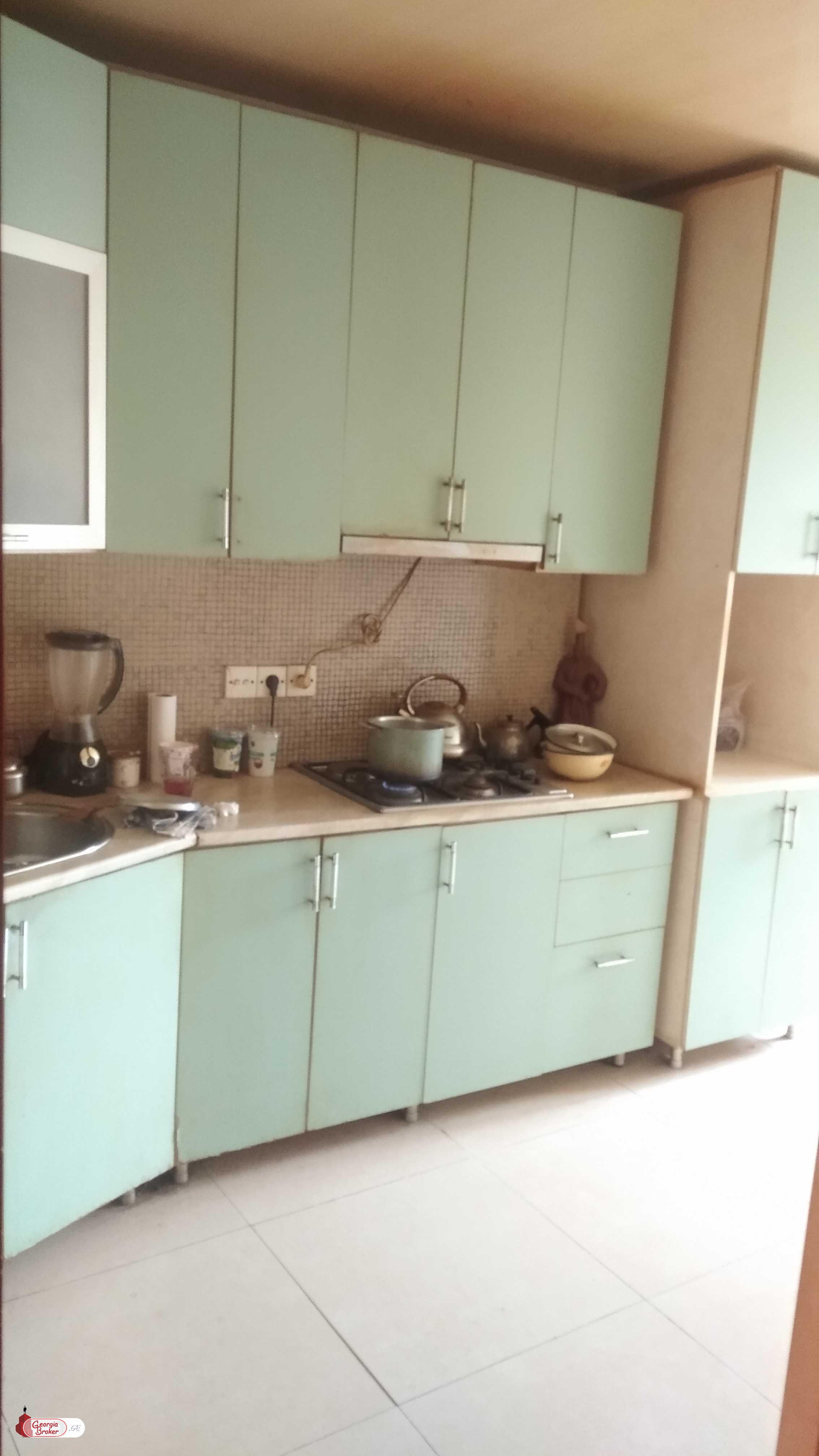 იყიდება ახალი გარემონტებული 3 ოთახიანი ბინა