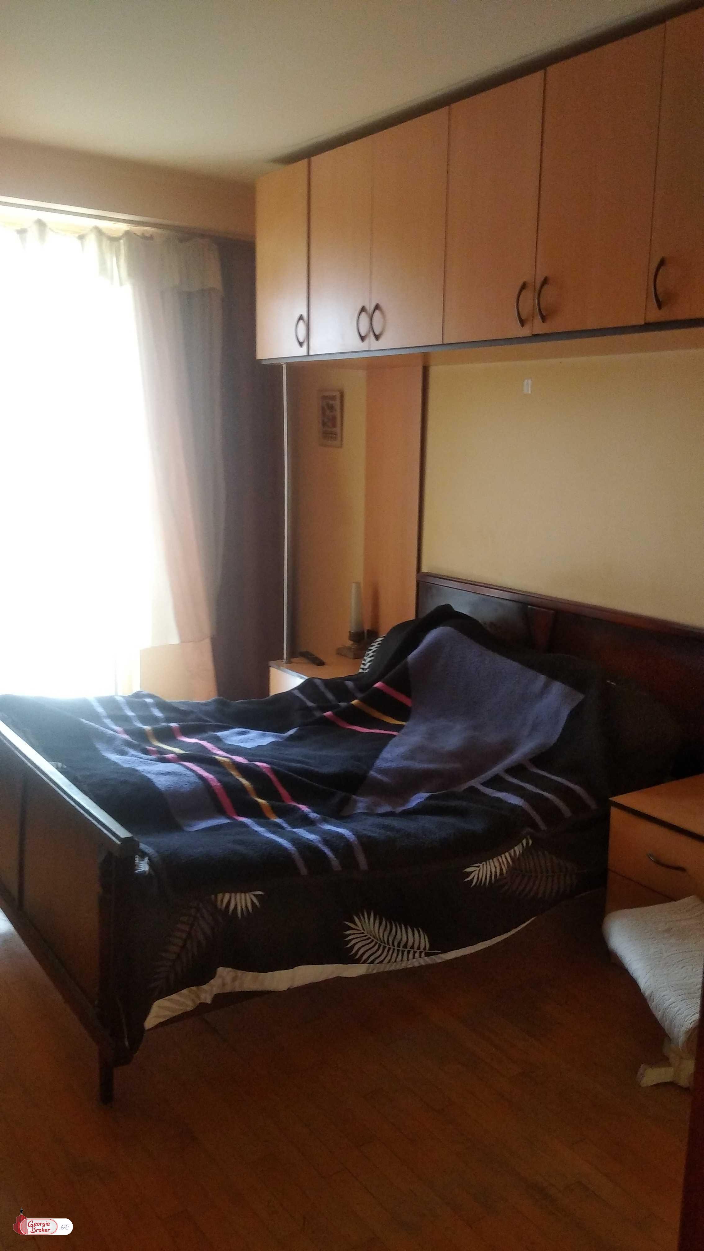 იყიდება ახალი გარემონტებული 3 ოთახიანი ბინა