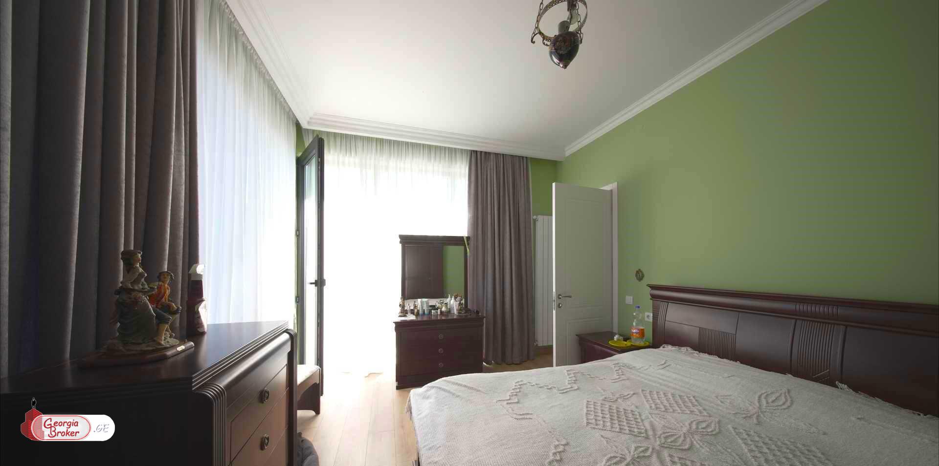 nearly repaired 6-room house for sale