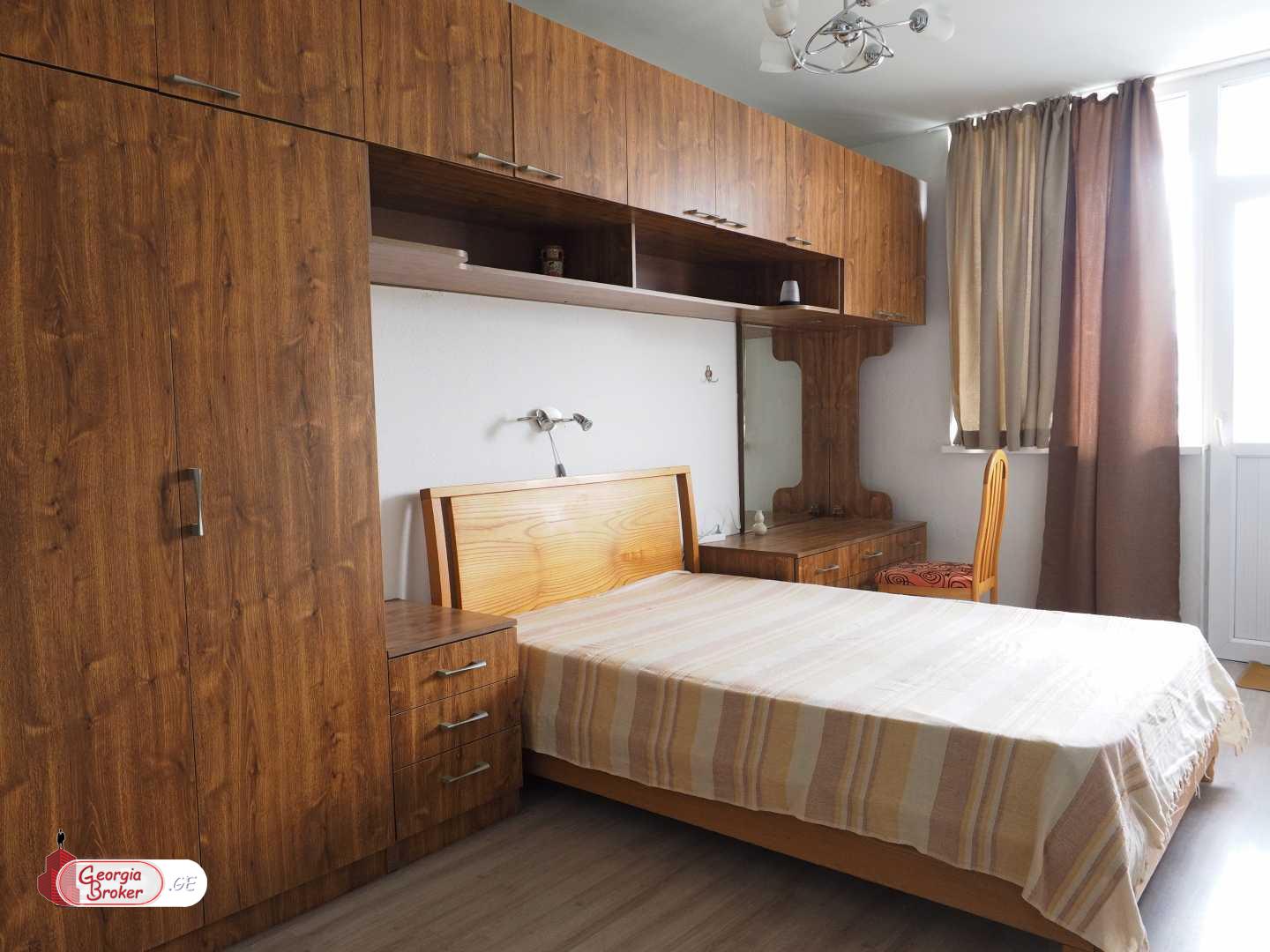 nearly repaired 3-room apartment for sale