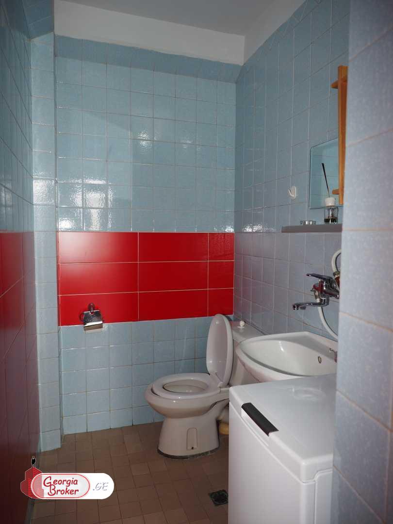 nearly repaired 3-room apartment for sale