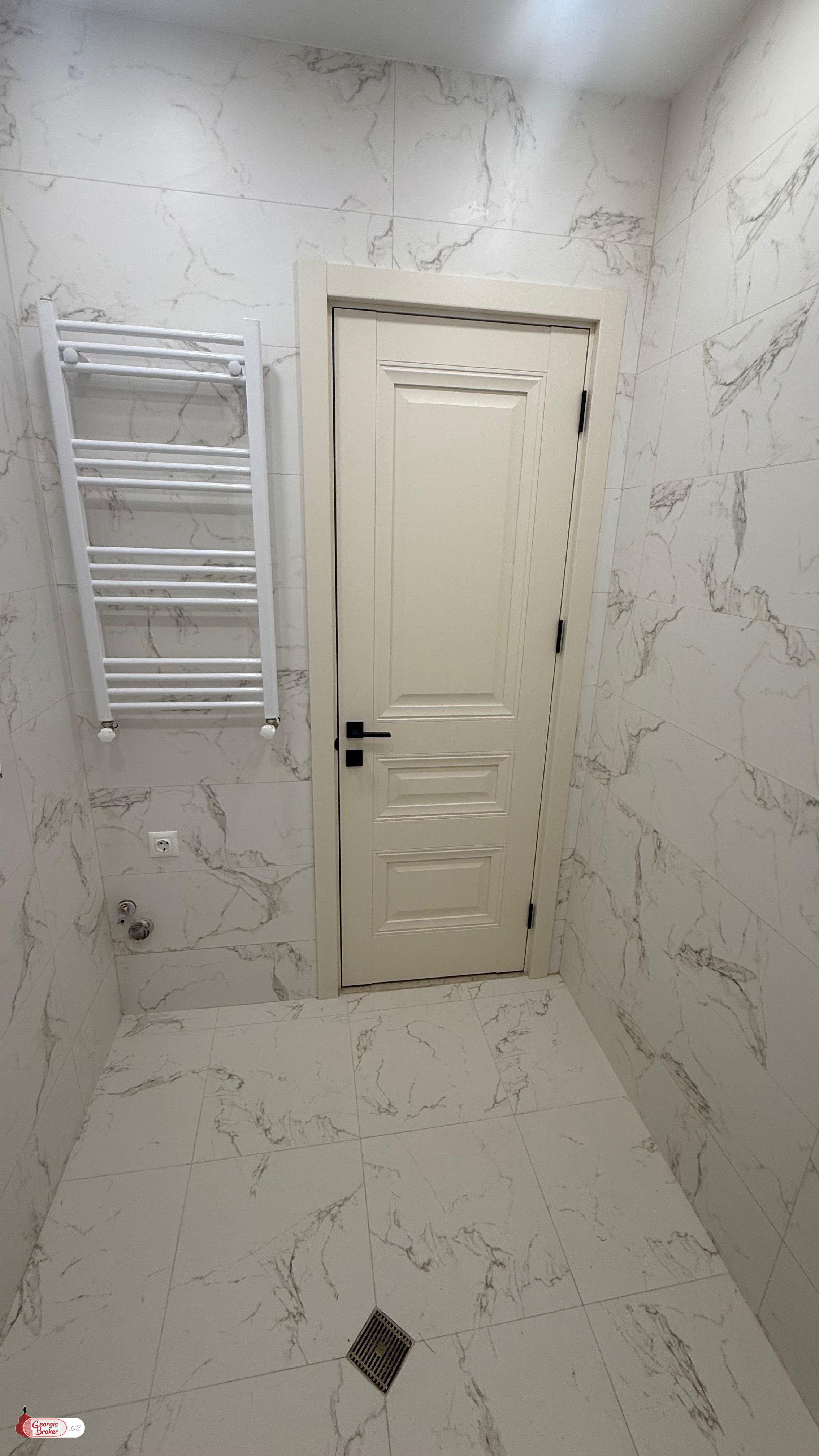 продается квартира с новым ремонтом 2-комнаты