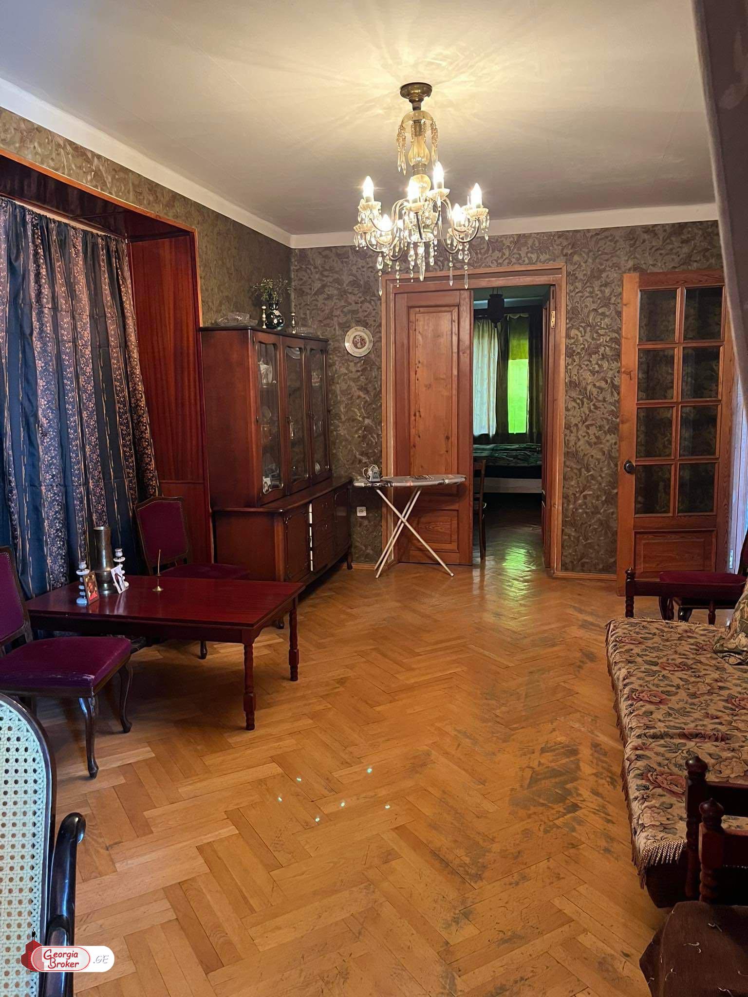 nearly repaired 3-room apartment for sale