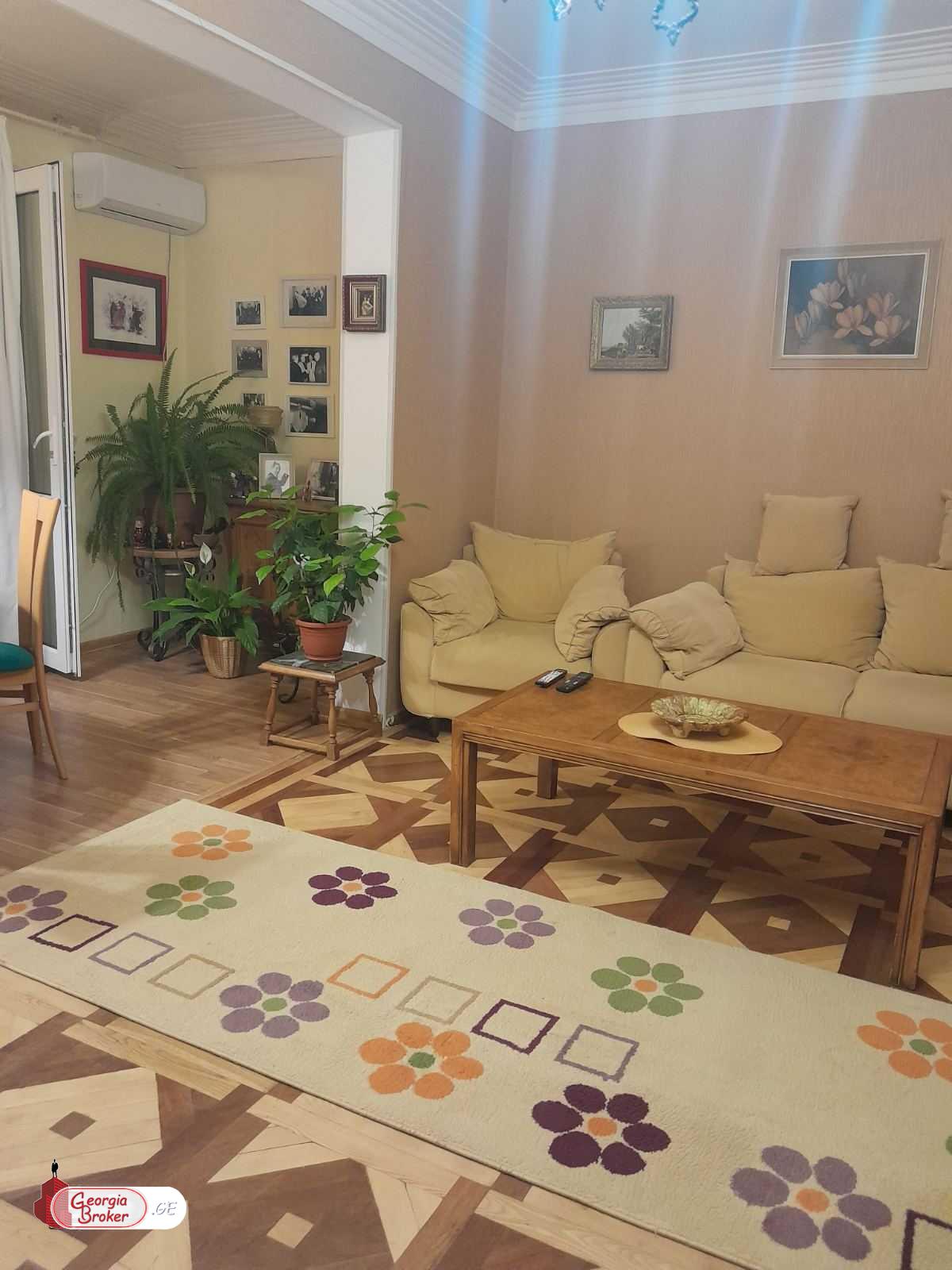 nearly repaired 3-room apartment for sale