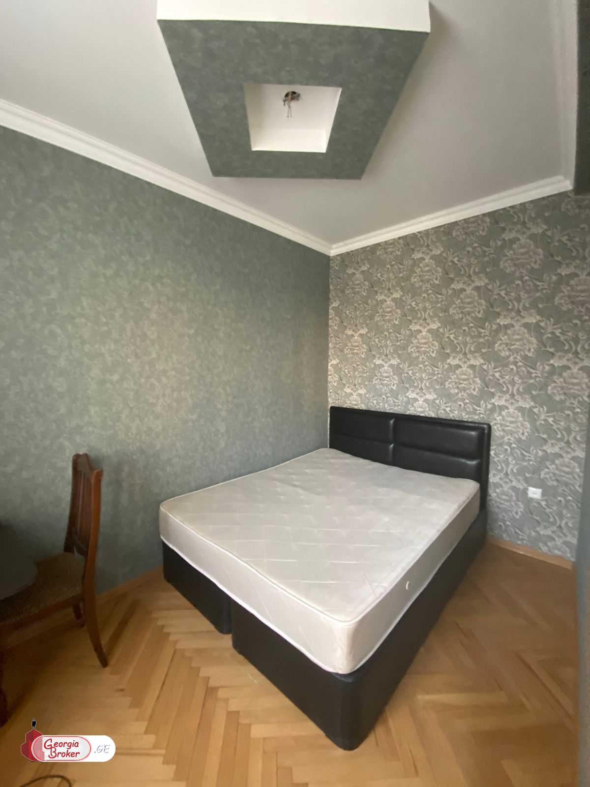 nearly repaired 4-room apartment for sale