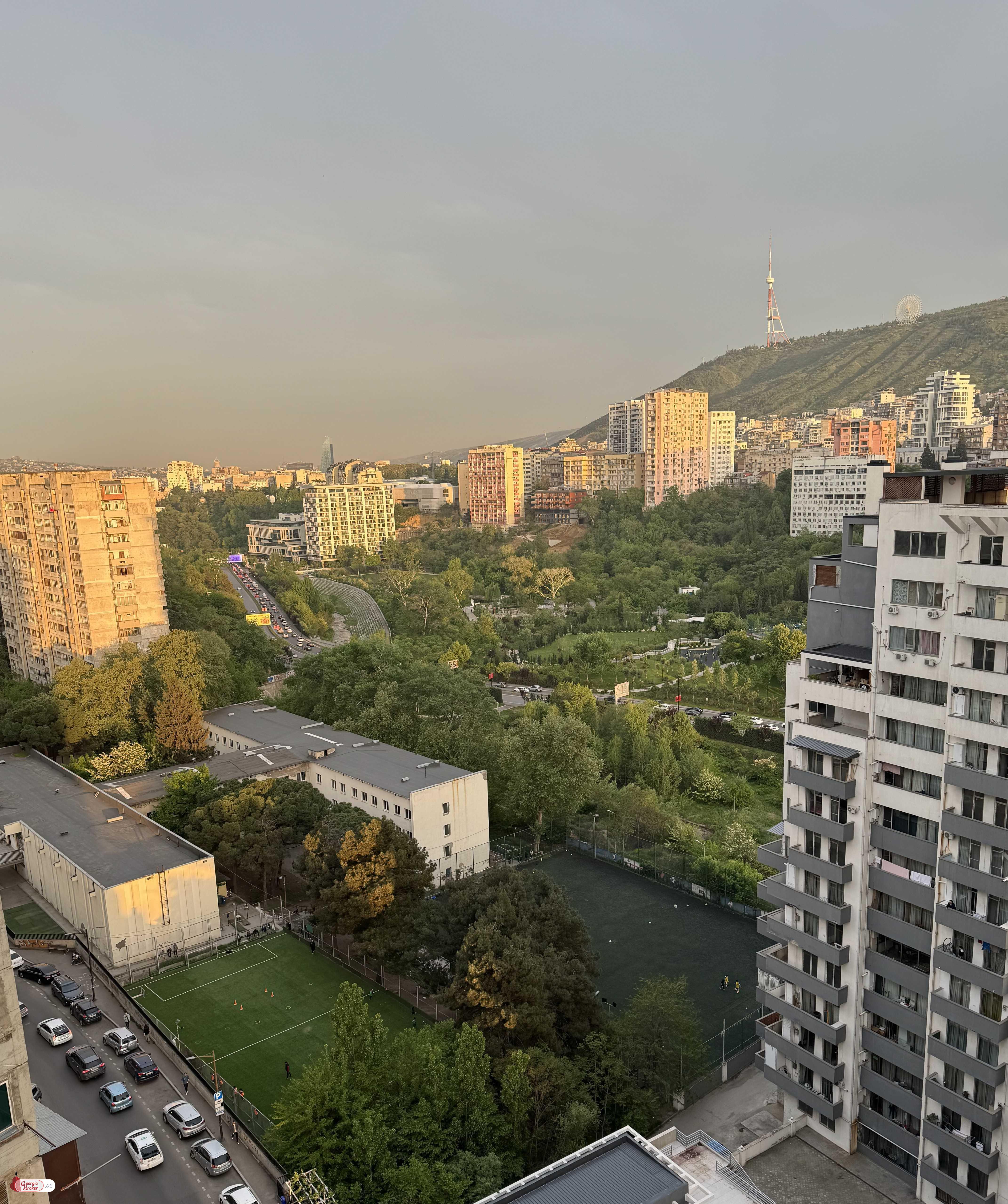 იყიდება ახალი გარემონტებული 3 ოთახიანი ბინა