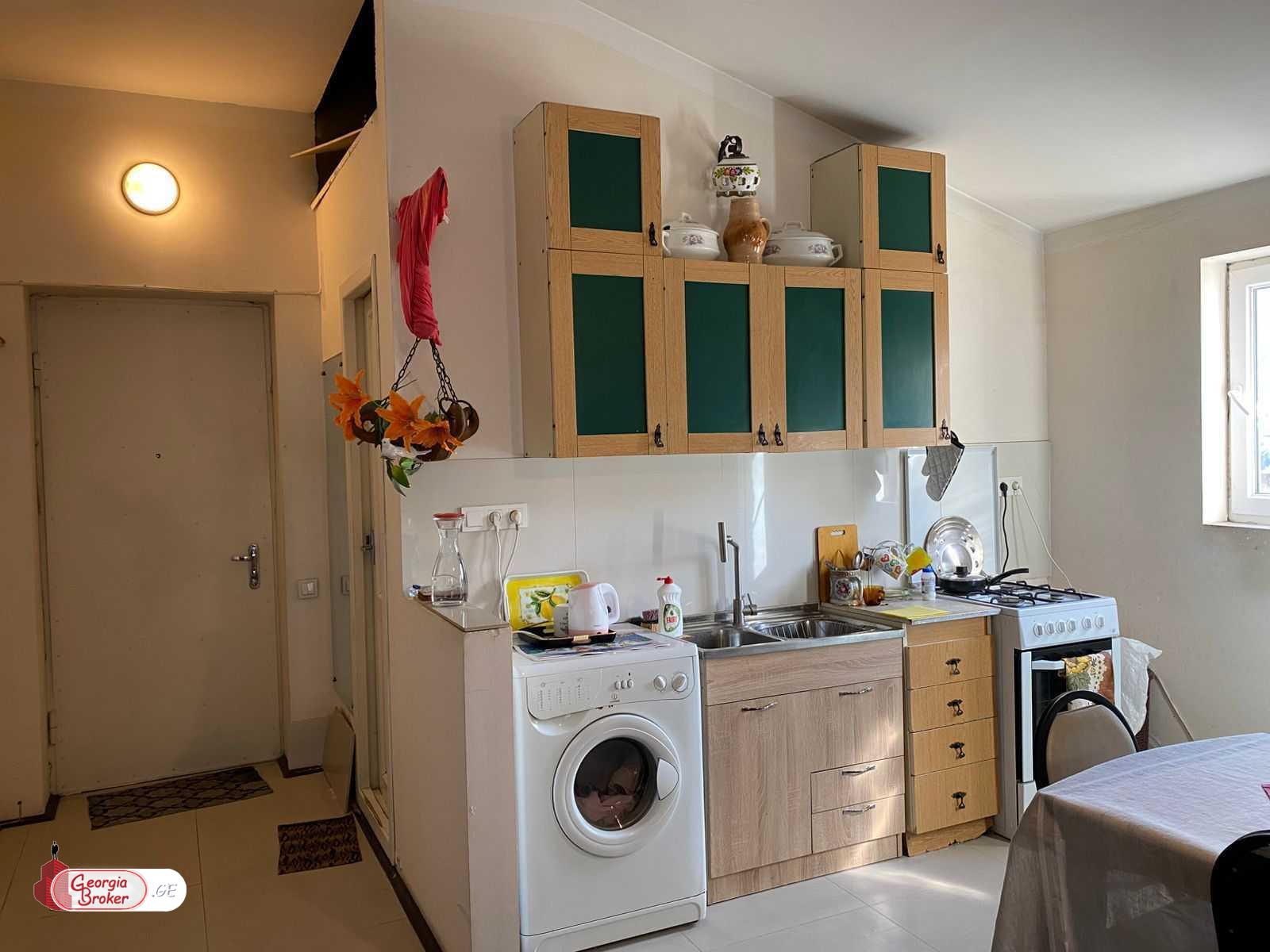 old repaired 3-room apartment for sale