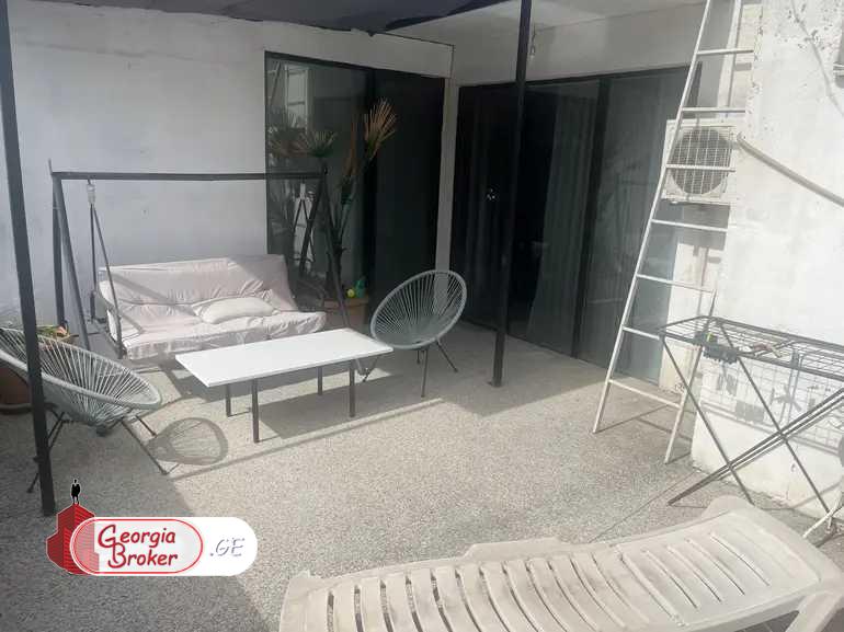 იყიდება ახალი გარემონტებული 4 ოთახიანი ბინა