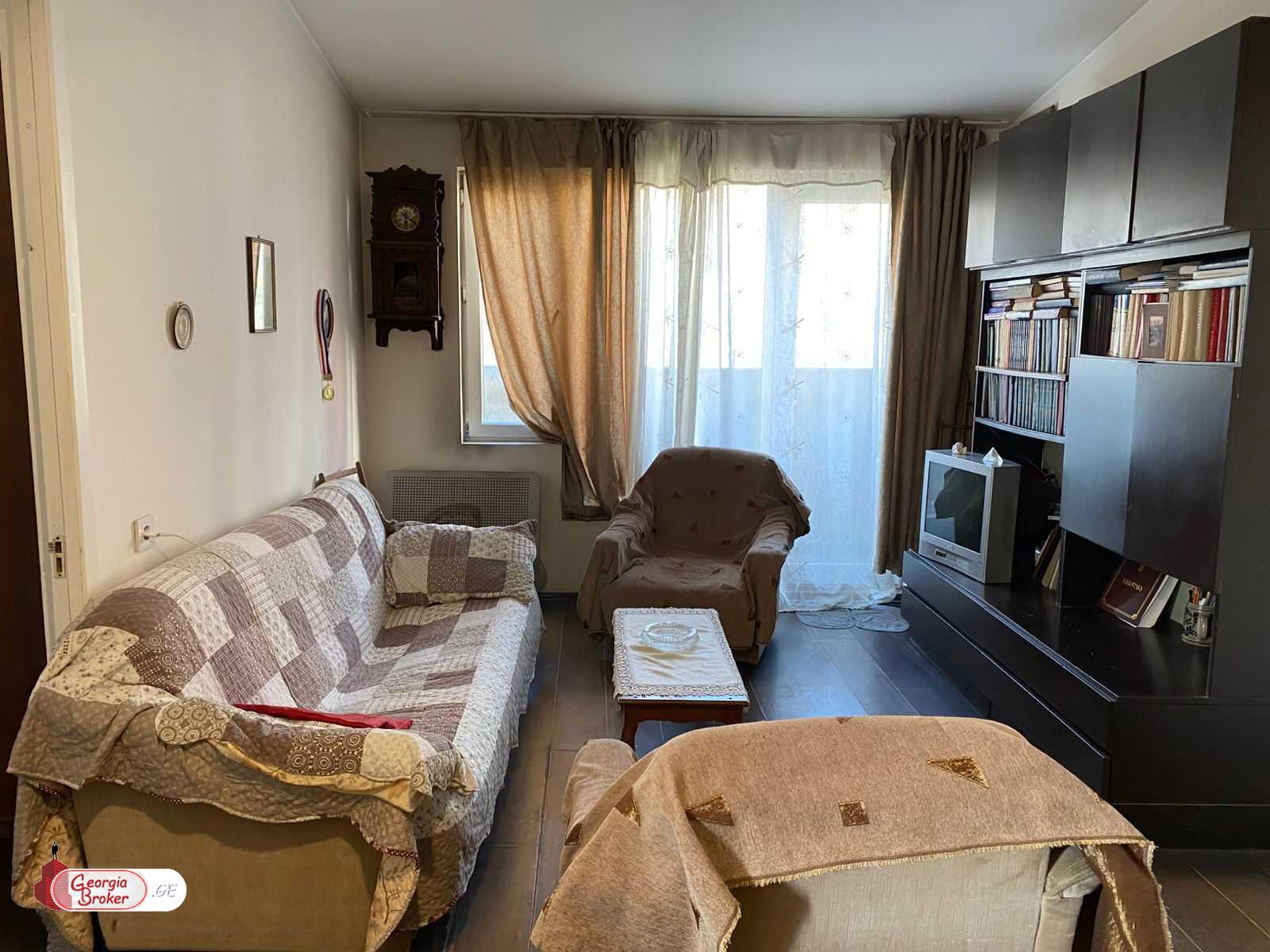 old repaired 3-room apartment for sale