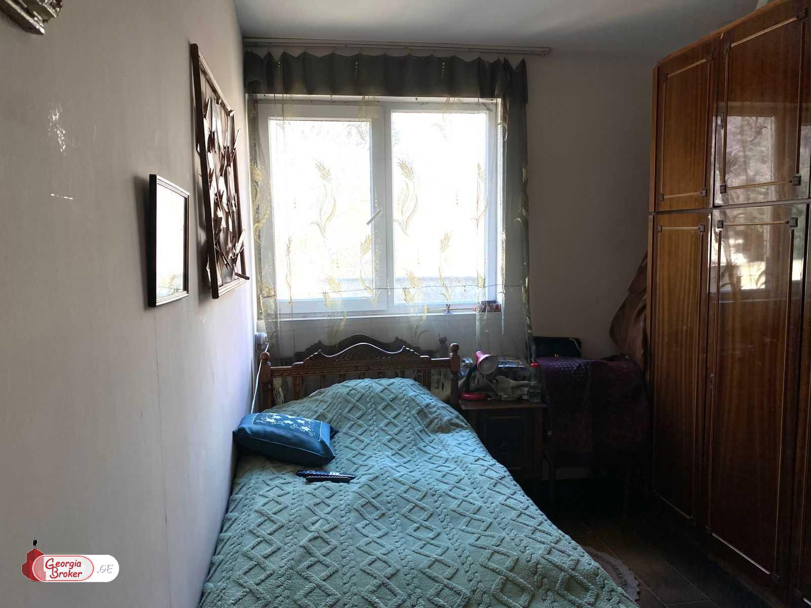 old repaired 3-room apartment for sale