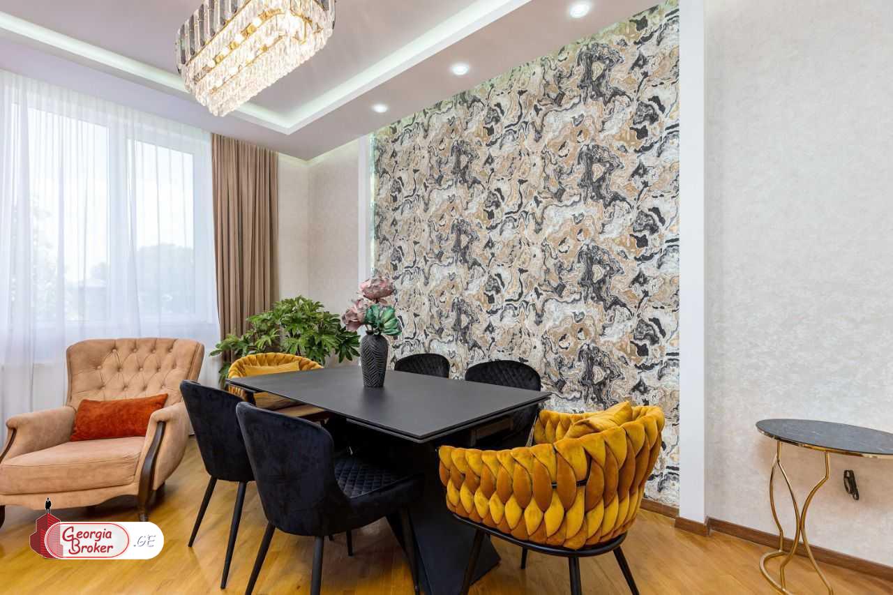 იყიდება ახალი გარემონტებული 5 ოთახიანი ბინა