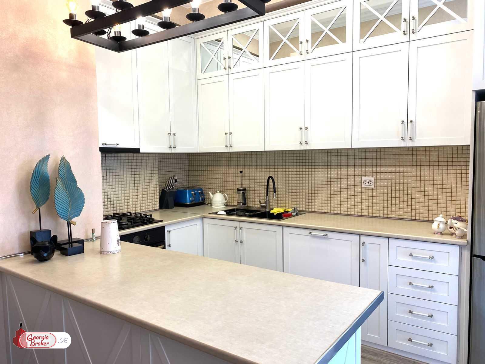 იყიდება ახალი გარემონტებული 3 ოთახიანი ბინა