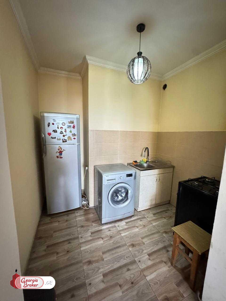 იყიდება ახალი გარემონტებული 3 ოთახიანი ბინა