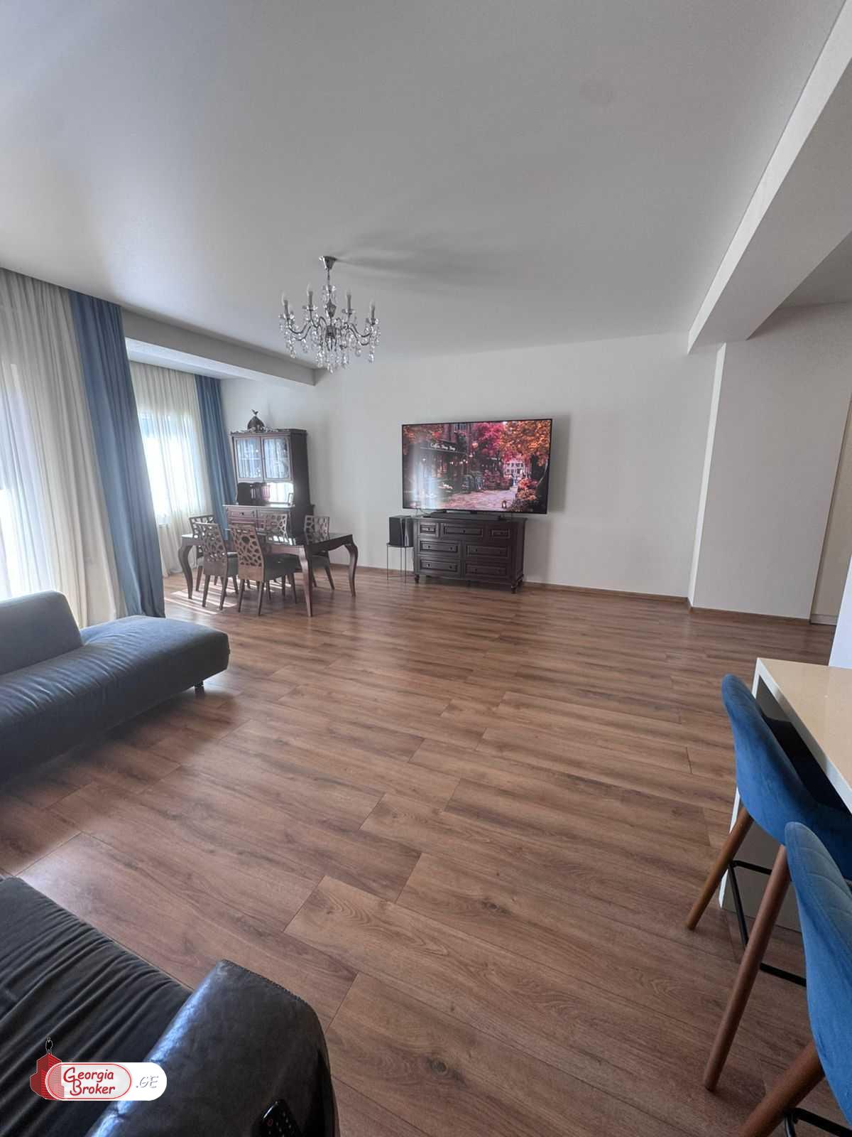 nearly repaired 4-room apartment for sale