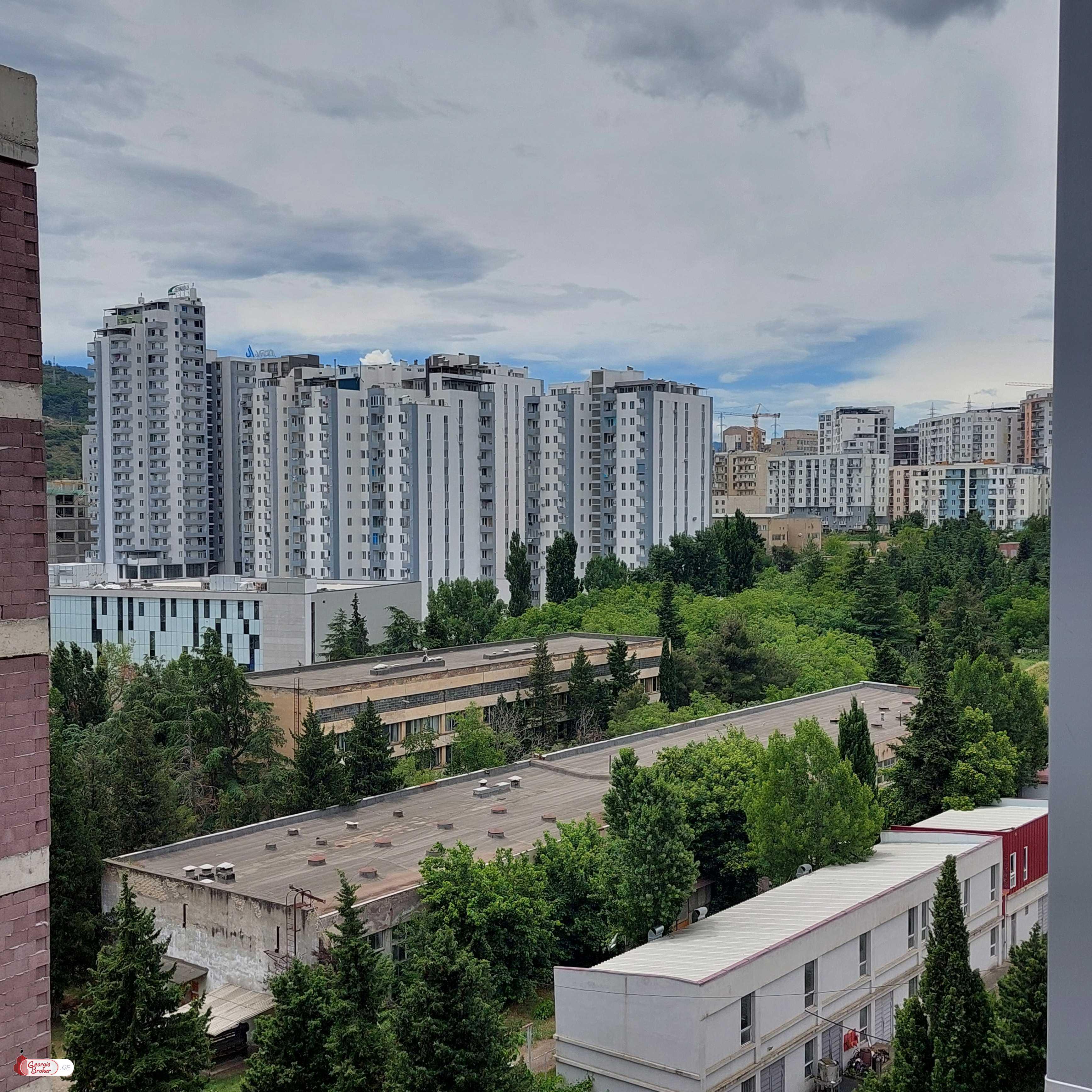 იყიდება ახალი გარემონტებული 3 ოთახიანი ბინა