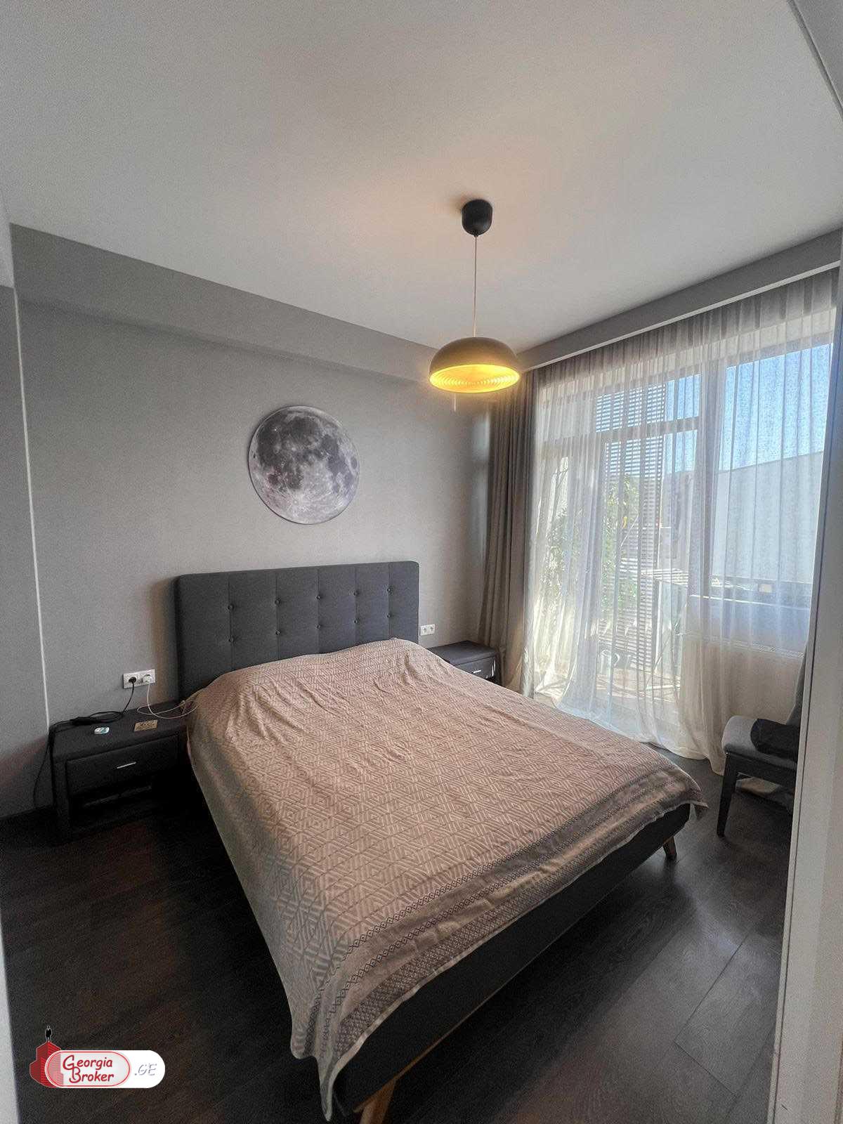 nearly repaired 2-room apartment for sale