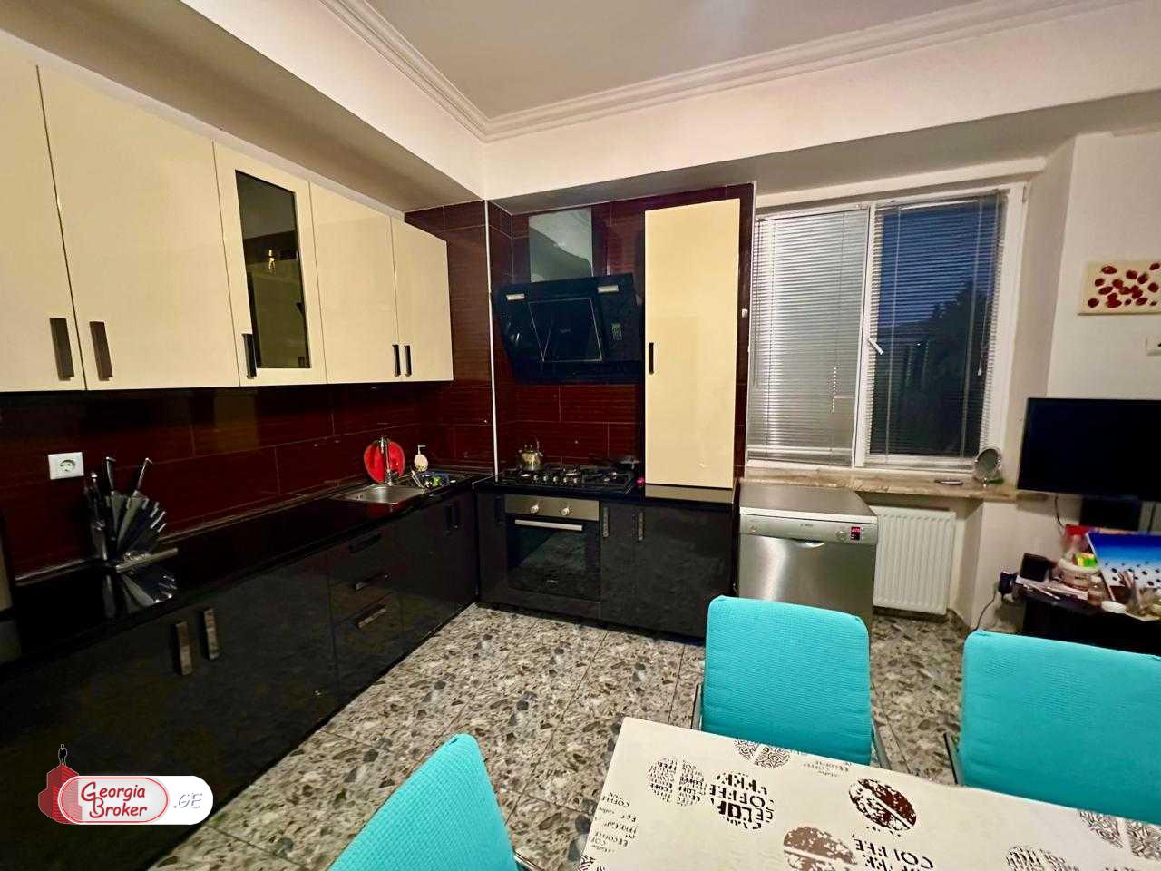 nearly repaired 3-room apartment for sale