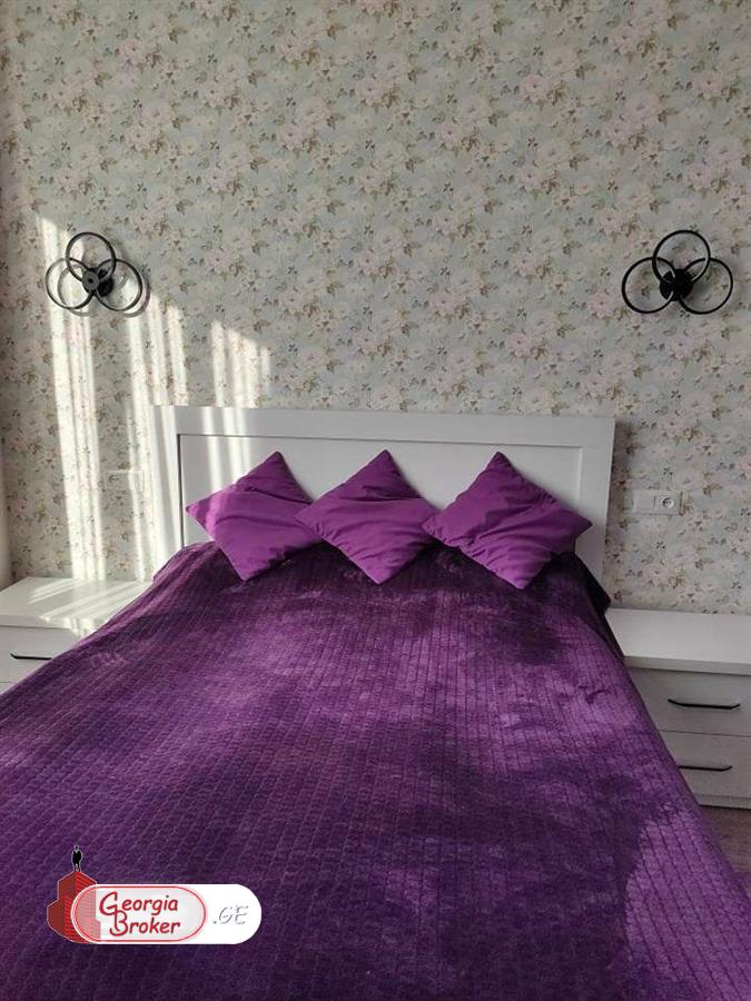 nearly repaired 5-room apartment for sale