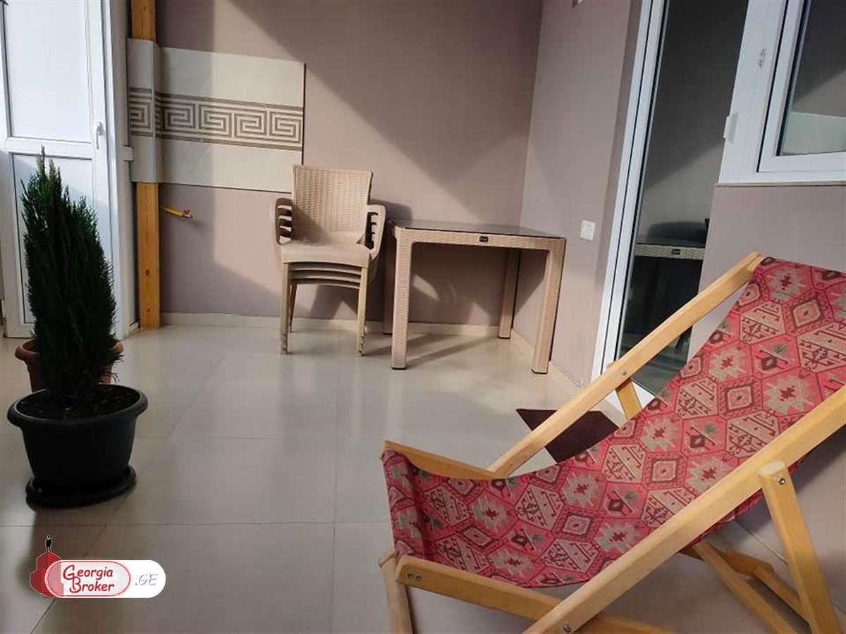 nearly repaired 5-room apartment for sale