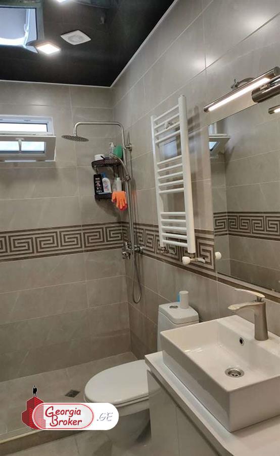 nearly repaired 5-room apartment for sale