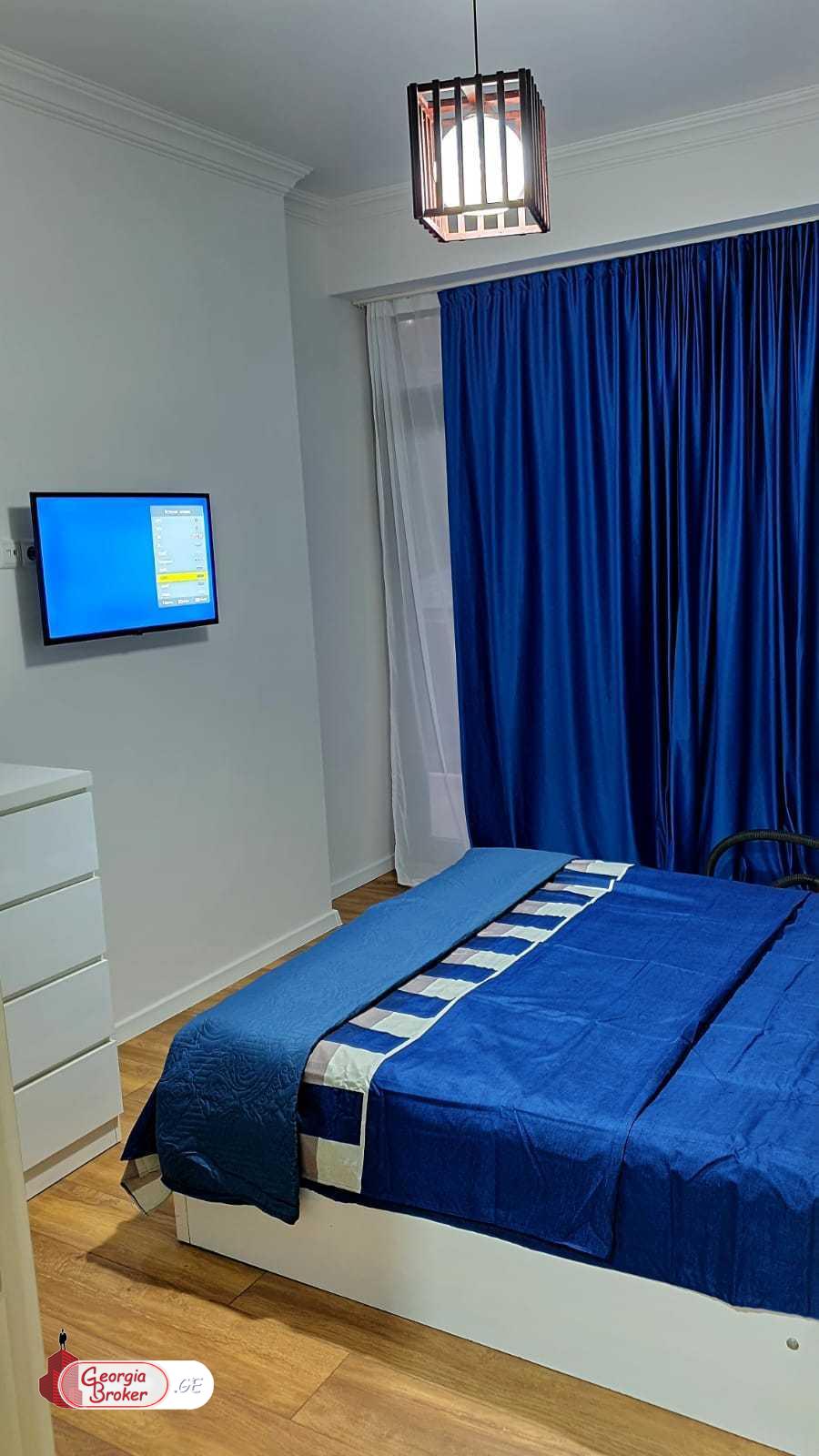 nearly repaired 2-room apartment for rent