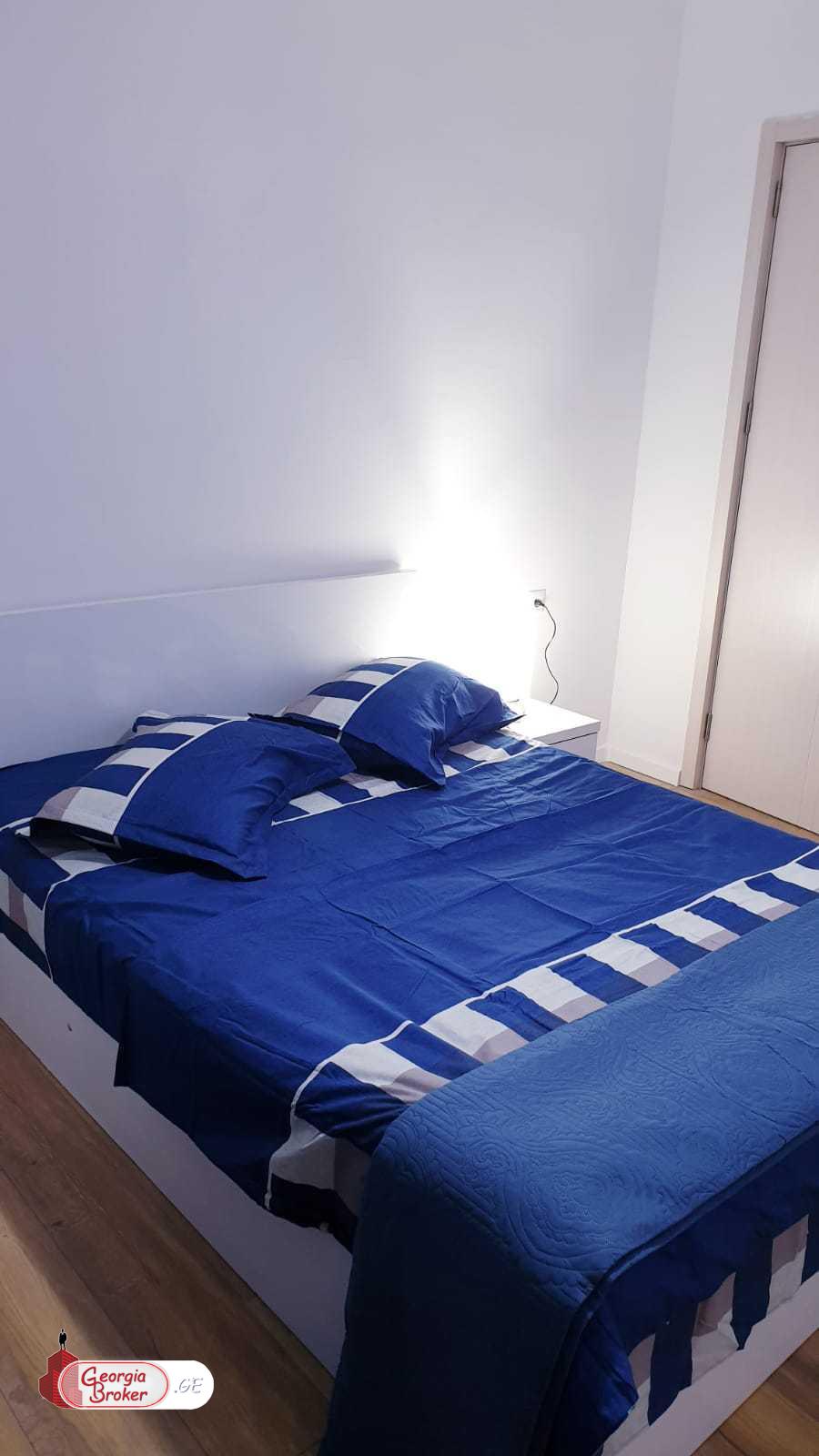 nearly repaired 2-room apartment for rent