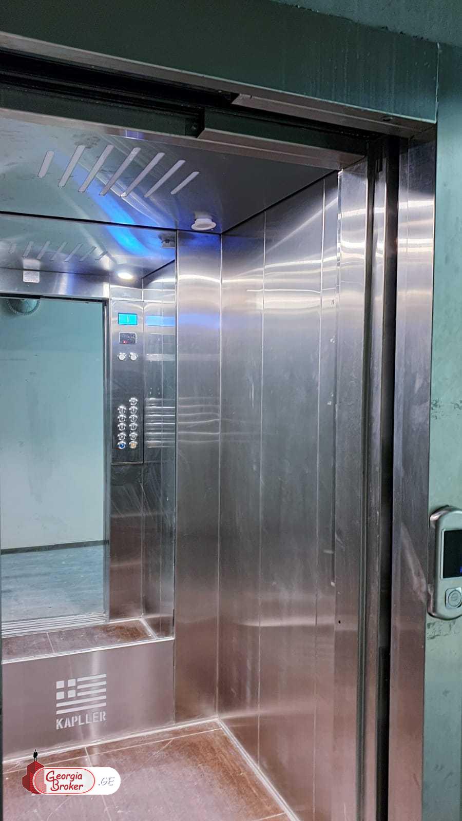 nearly repaired 2-room apartment for rent