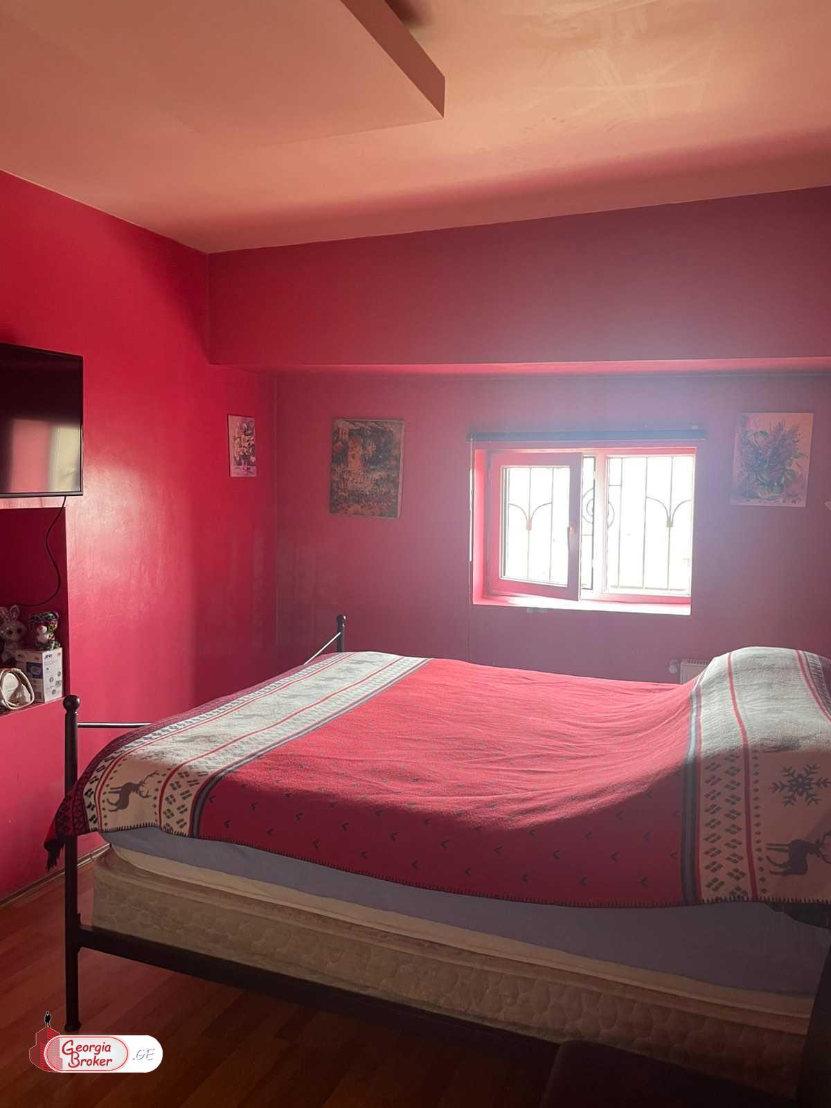 nearly repaired 3-room apartment for sale