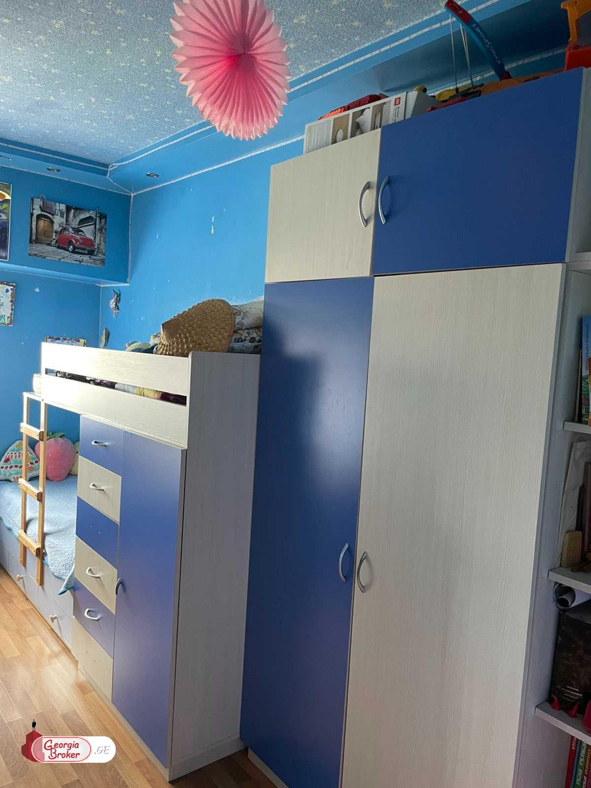 nearly repaired 3-room apartment for sale