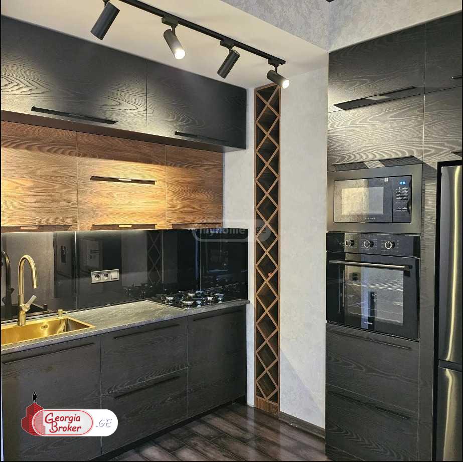 nearly repaired 2-room apartment for sale