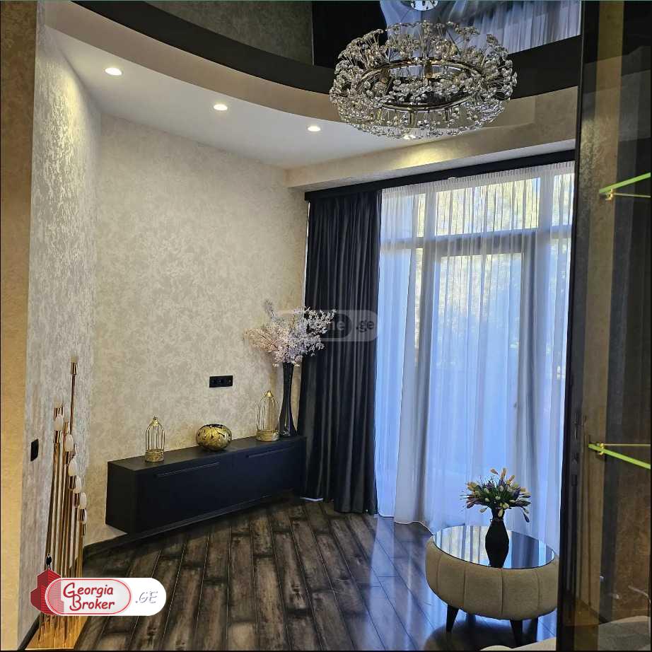 nearly repaired 2-room apartment for sale