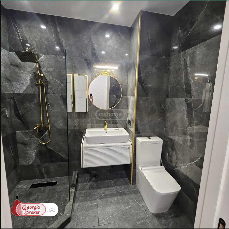 nearly repaired 2-room apartment for sale