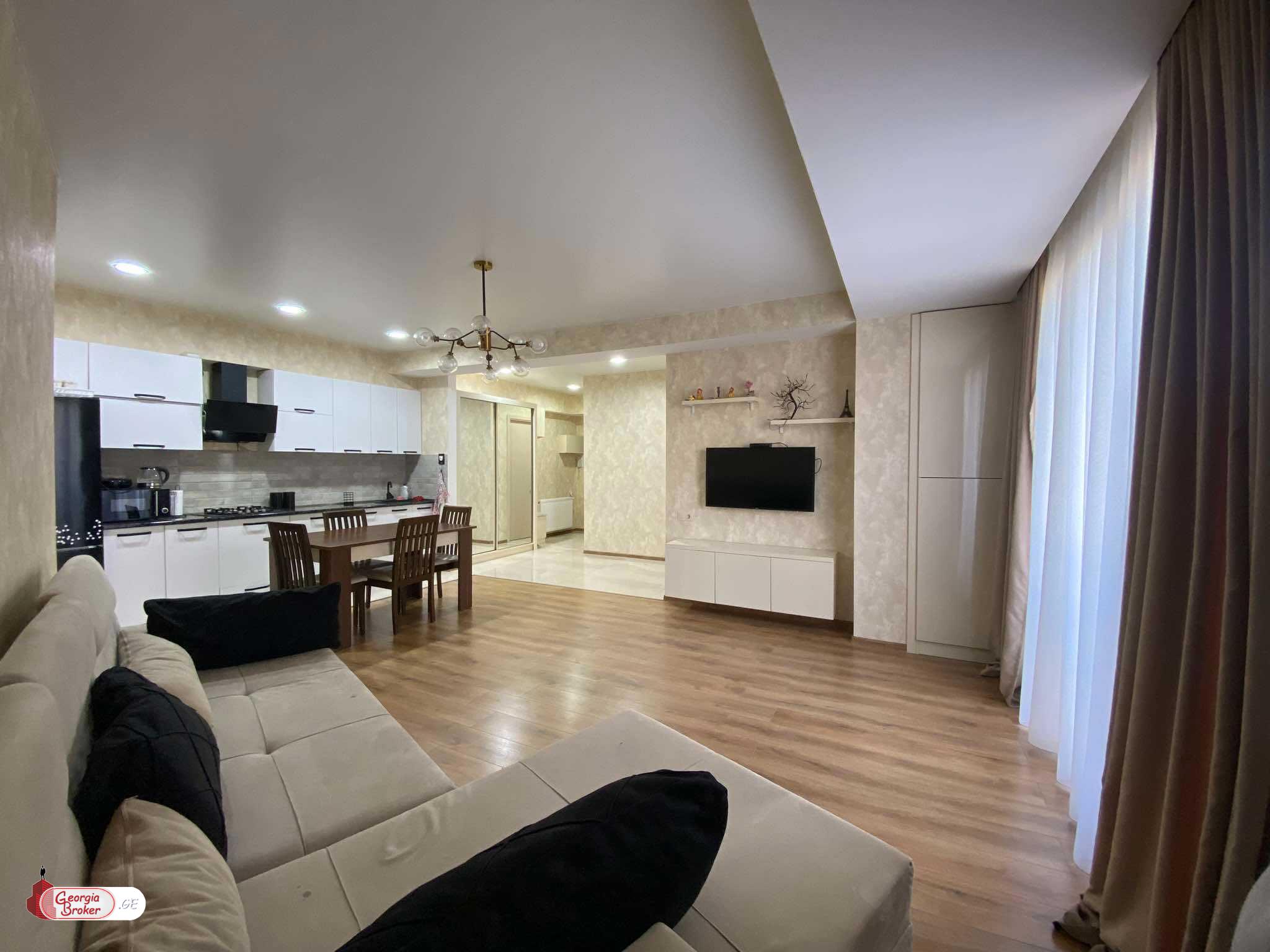 nearly repaired 3-room apartment for sale