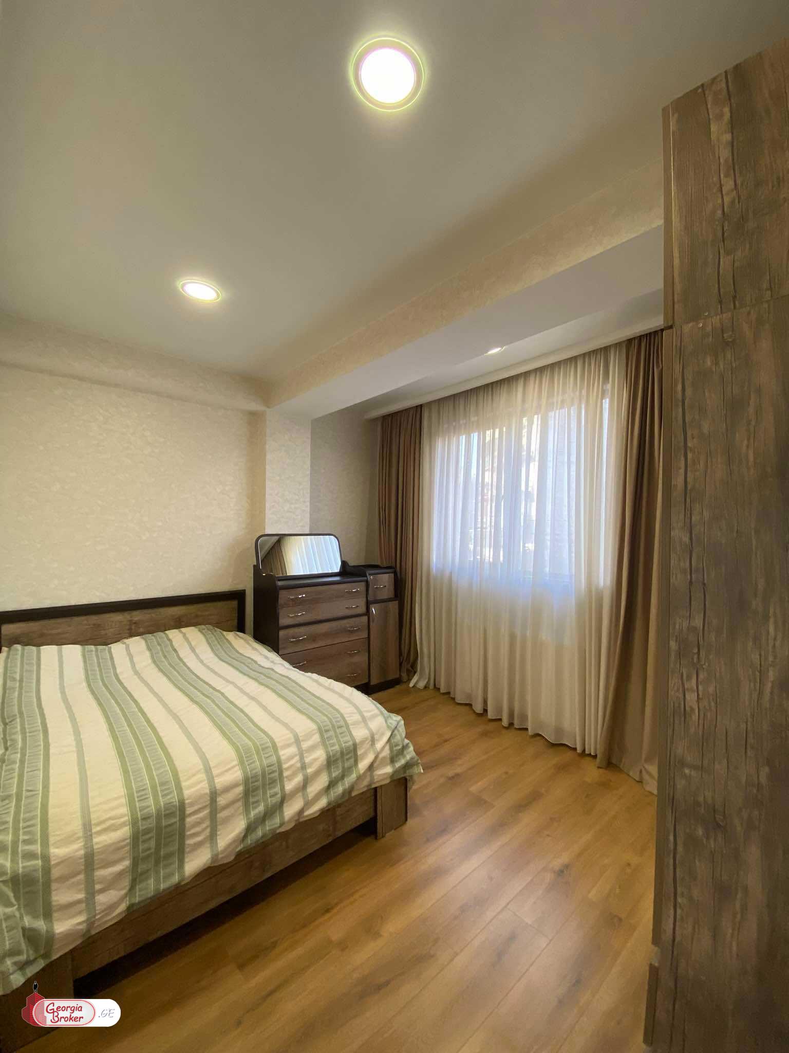 nearly repaired 3-room apartment for sale