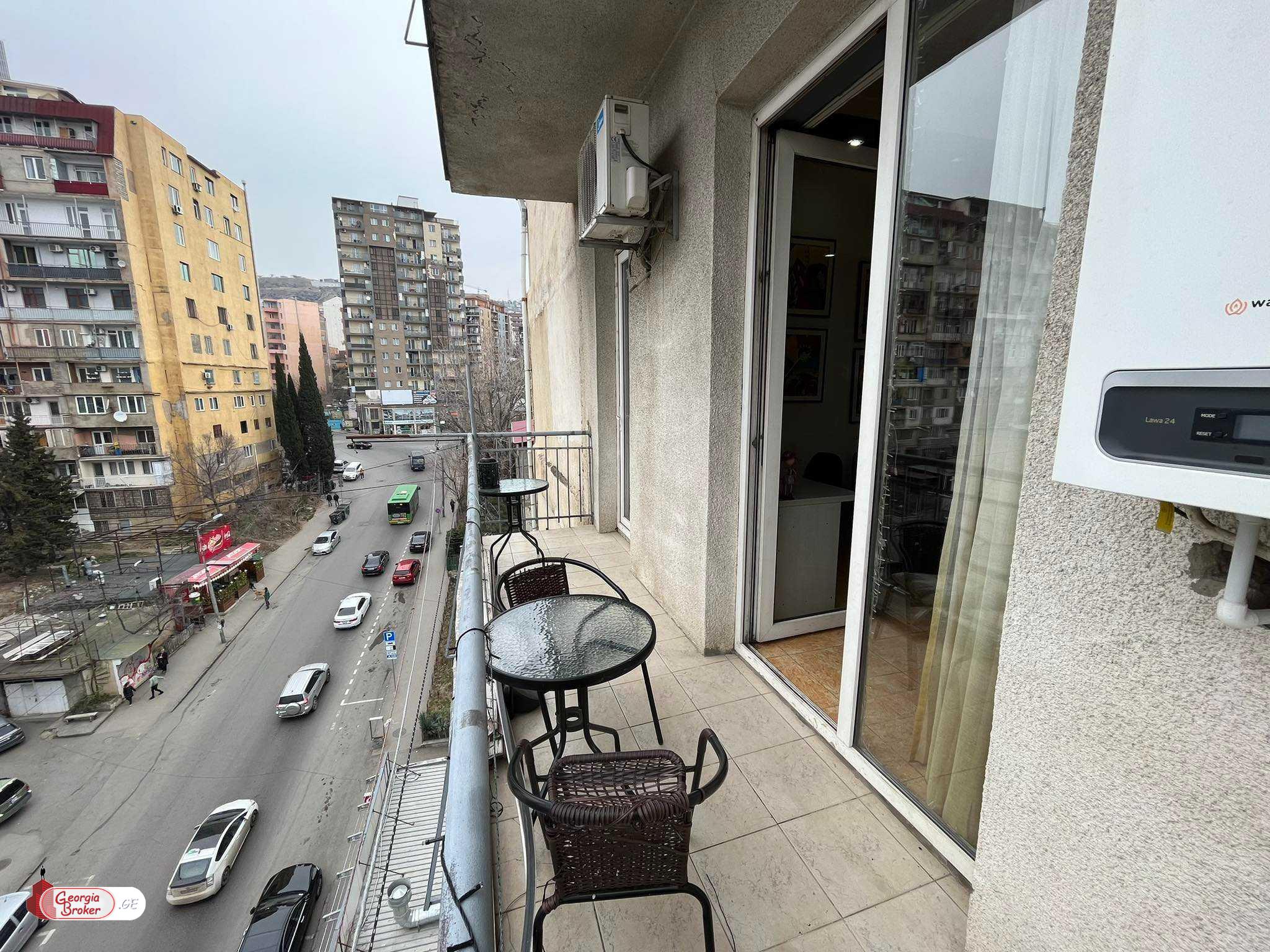 nearly repaired 5-room apartment for sale