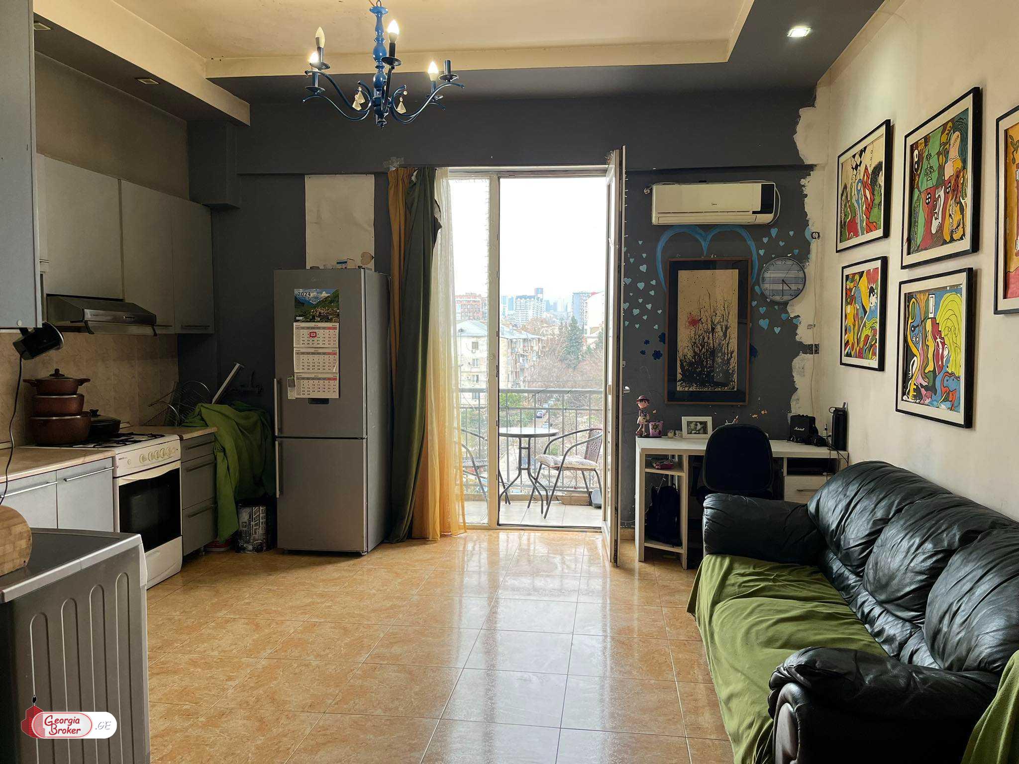 nearly repaired 5-room apartment for sale