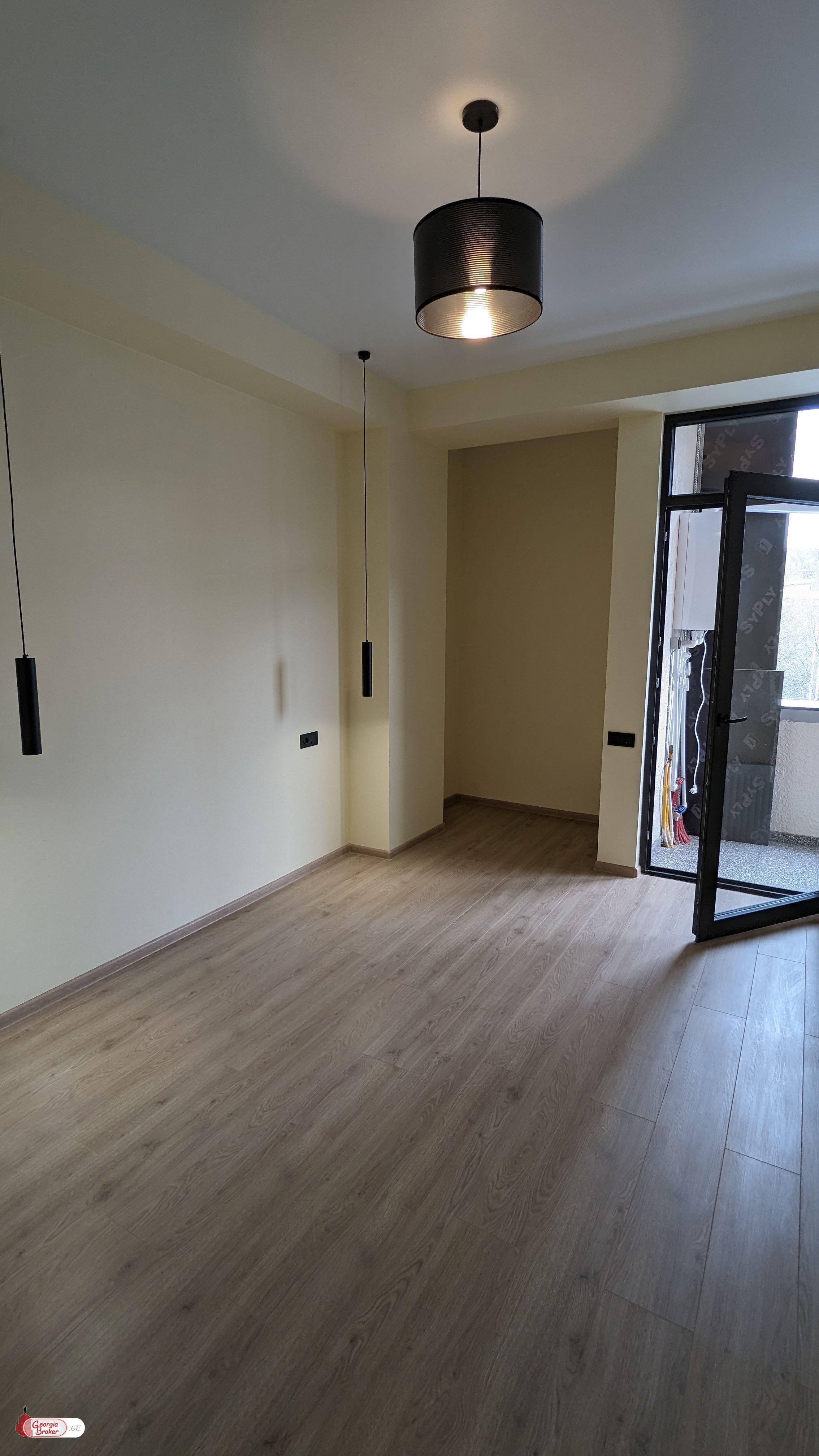 nearly repaired 2-room apartment for sale