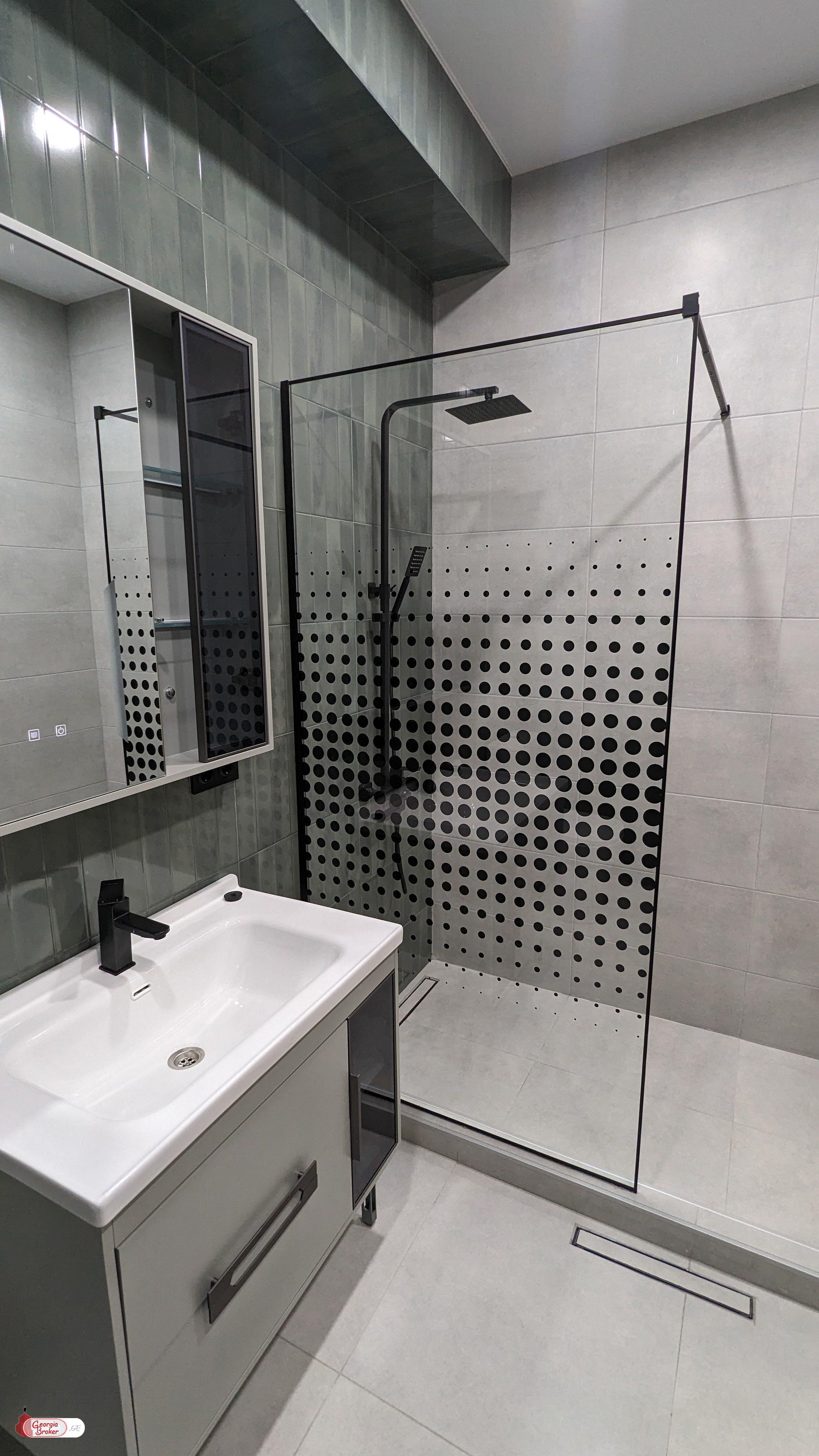 nearly repaired 2-room apartment for sale