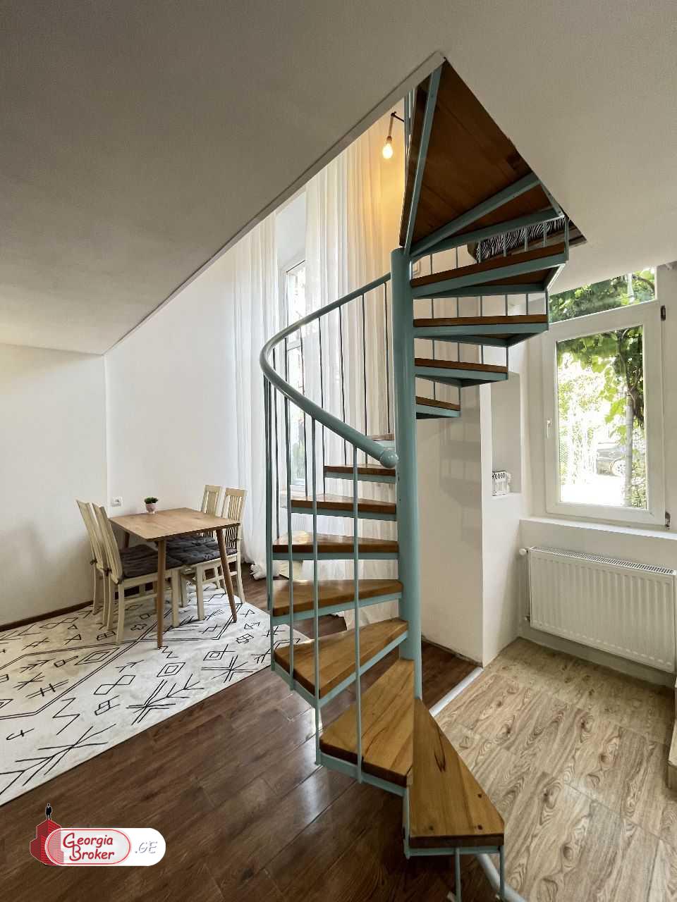 продается квартира с новым ремонтом 2-комнаты