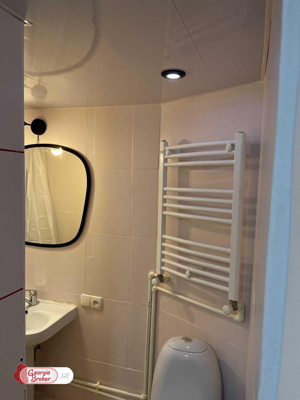 продается квартира с новым ремонтом 2-комнаты